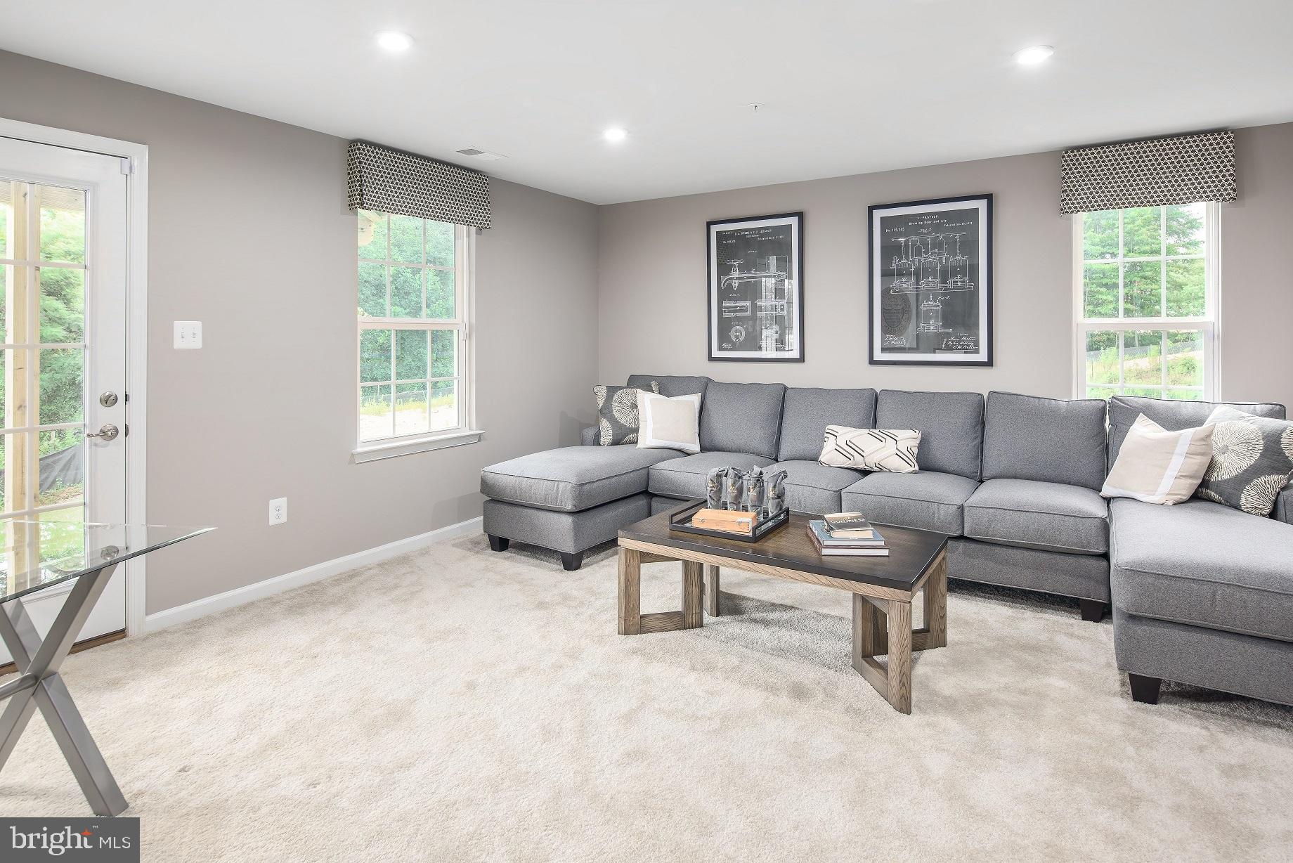POTOMAC STATION - Residential