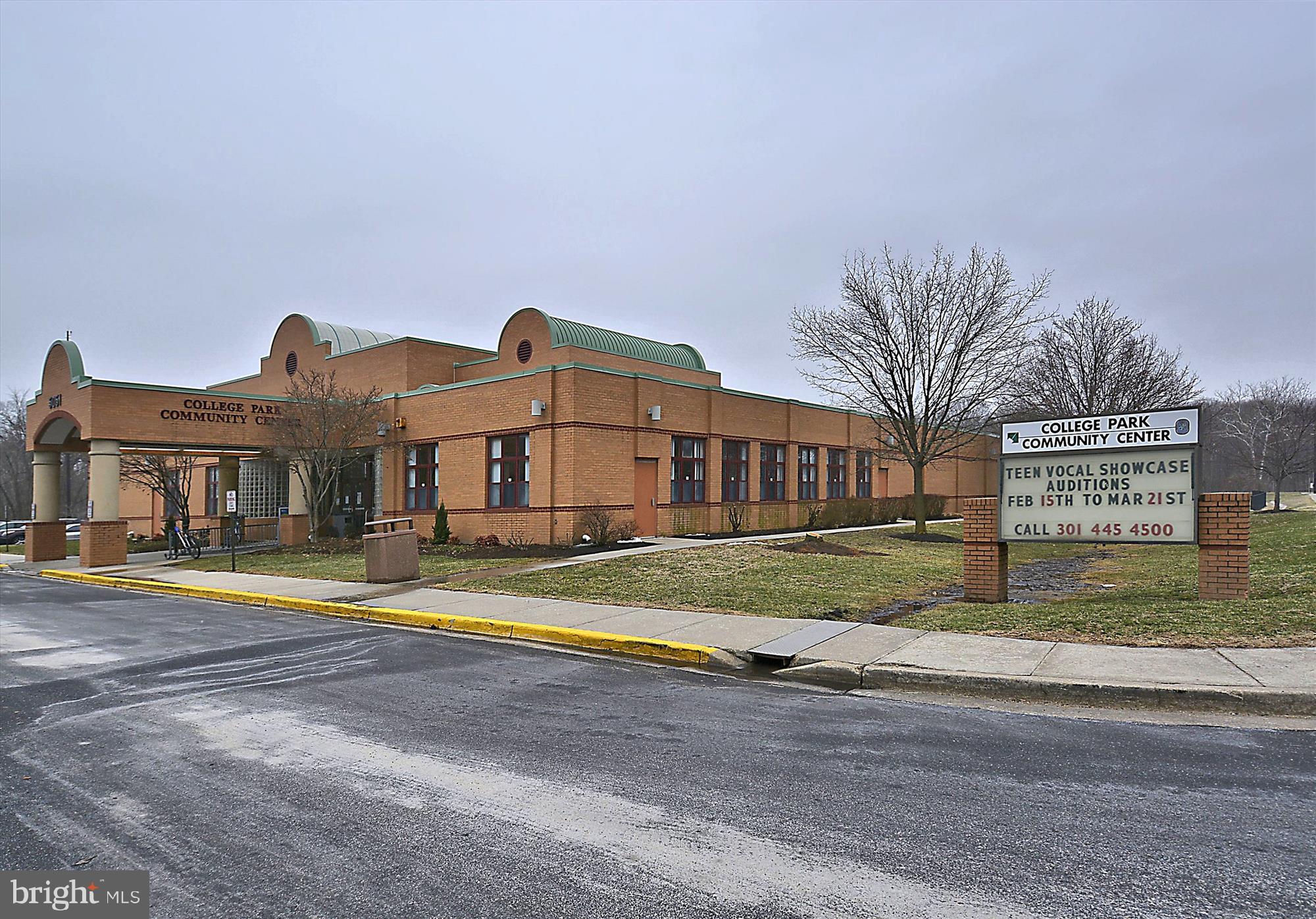 COLLEGE PARK ESTATES - Residential