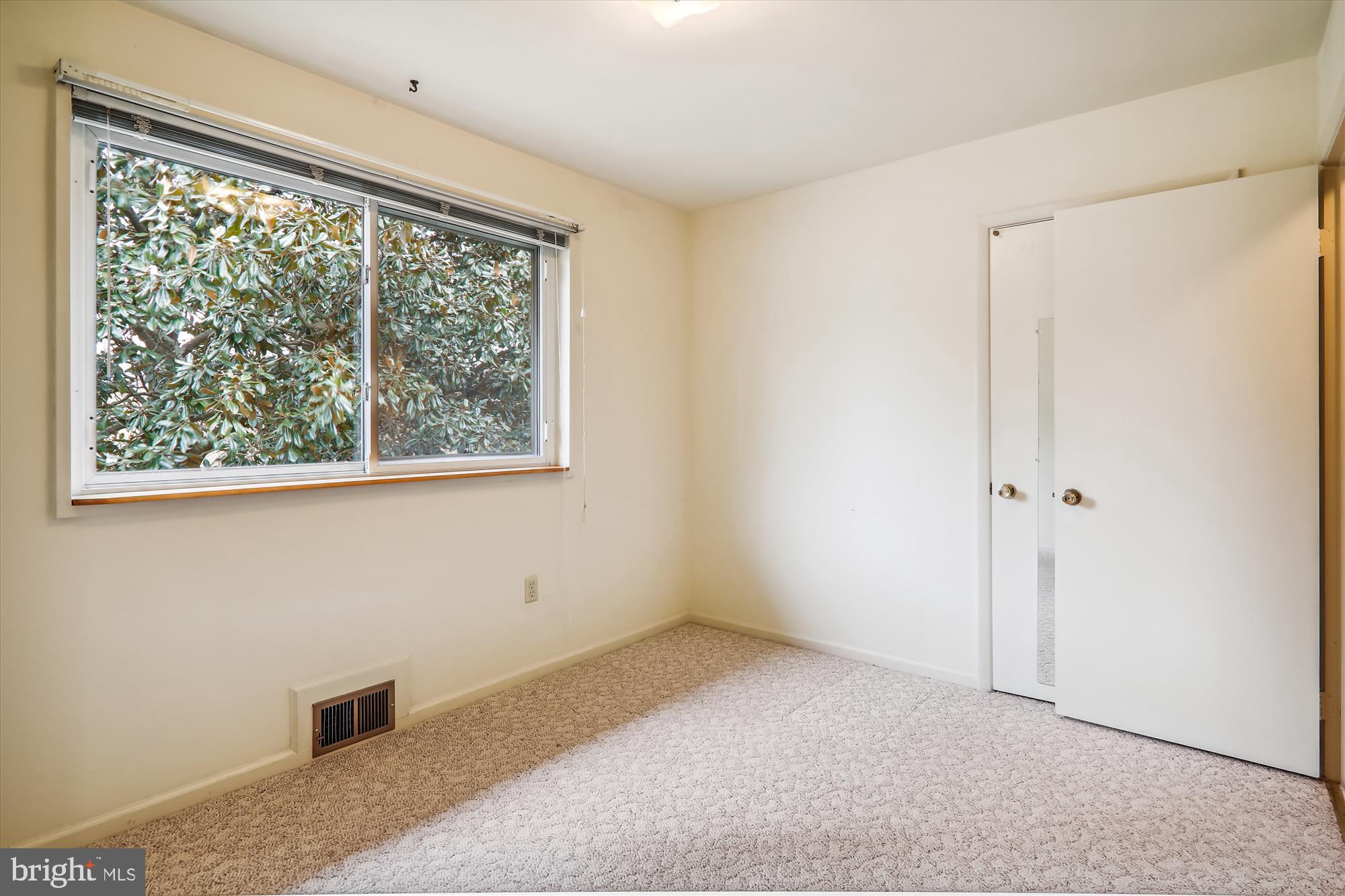 COLLEGE PARK ESTATES - Residential
