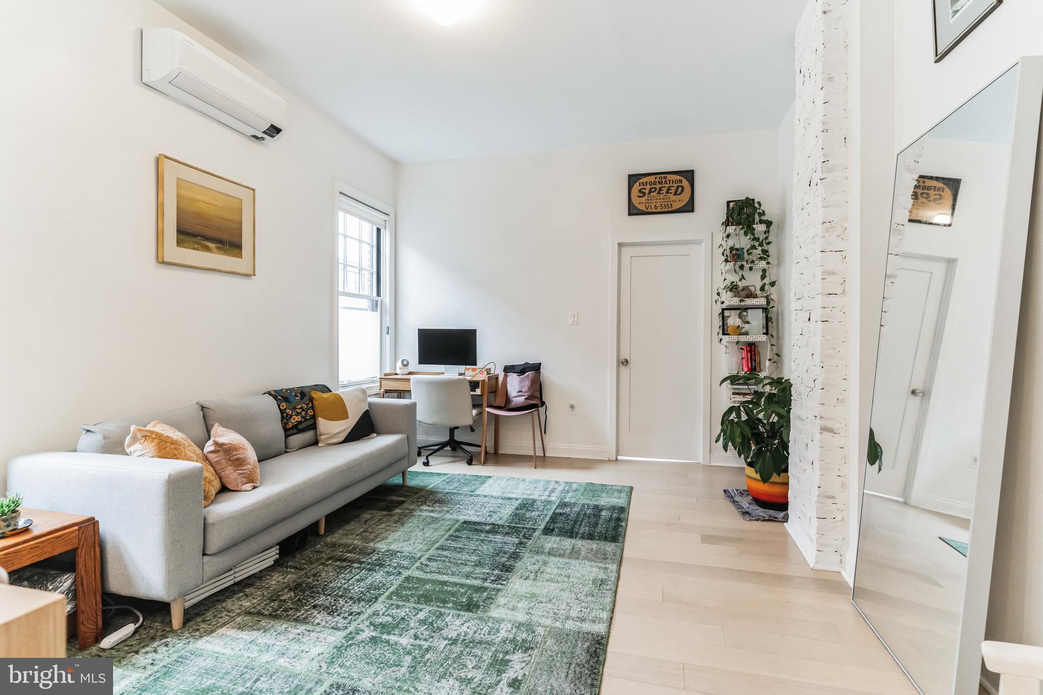 WASHINGTON SQ WEST - Residential Income