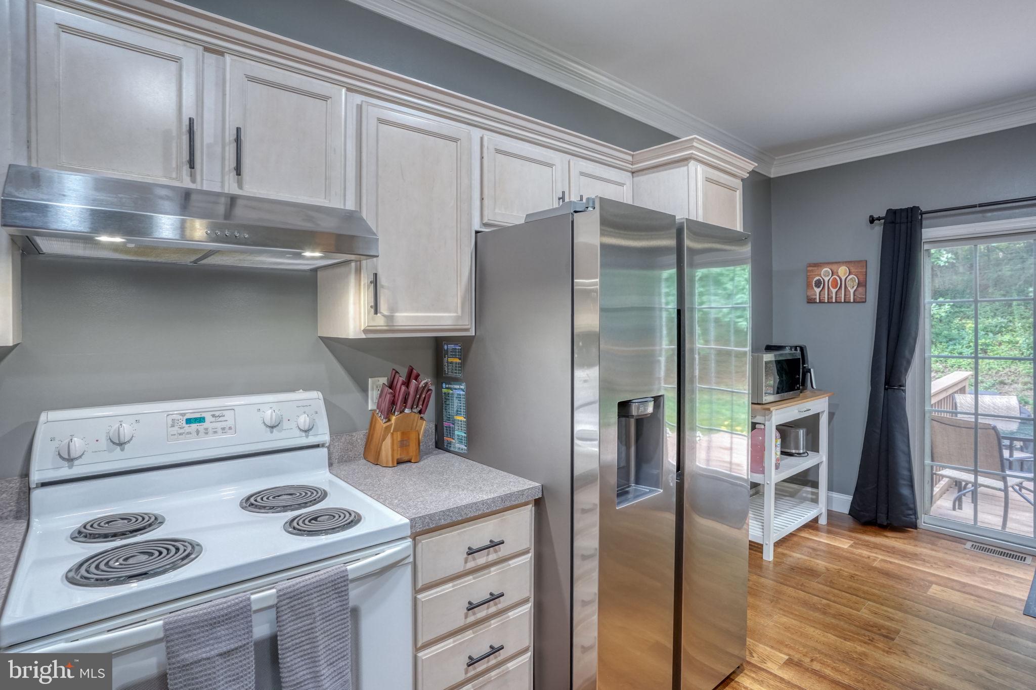 CHESAPEAKE CLUB CONDOS - Residential
