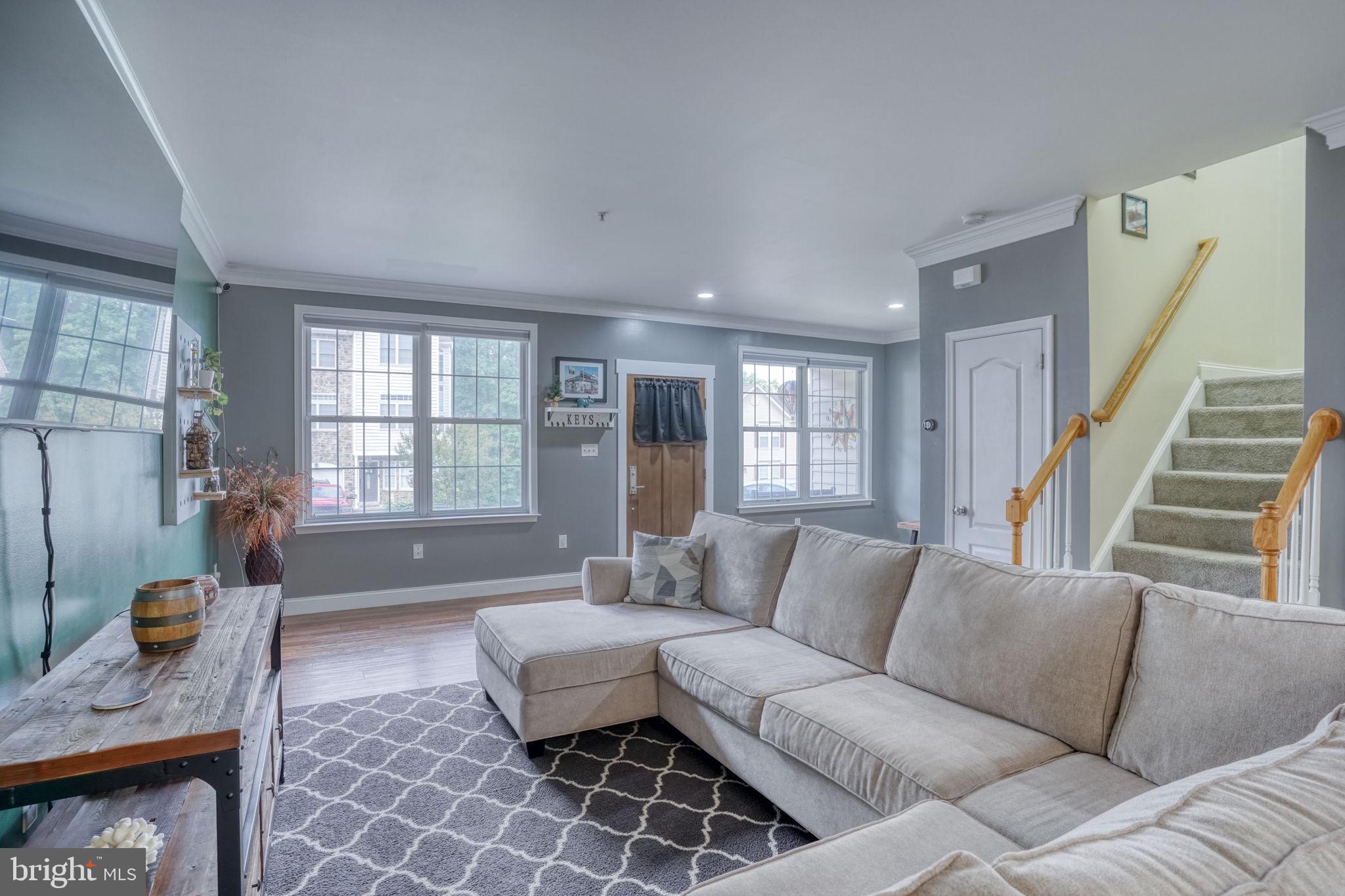 CHESAPEAKE CLUB CONDOS - Residential