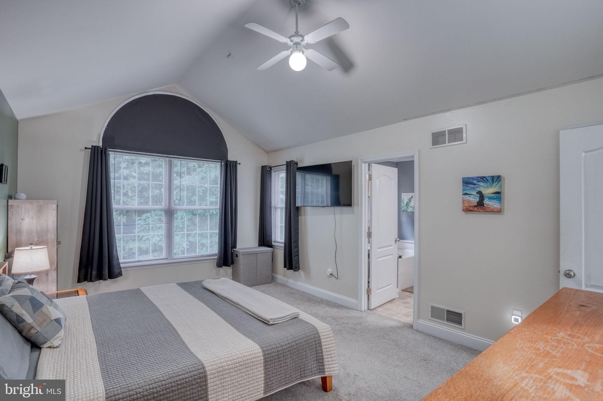 CHESAPEAKE CLUB CONDOS - Residential