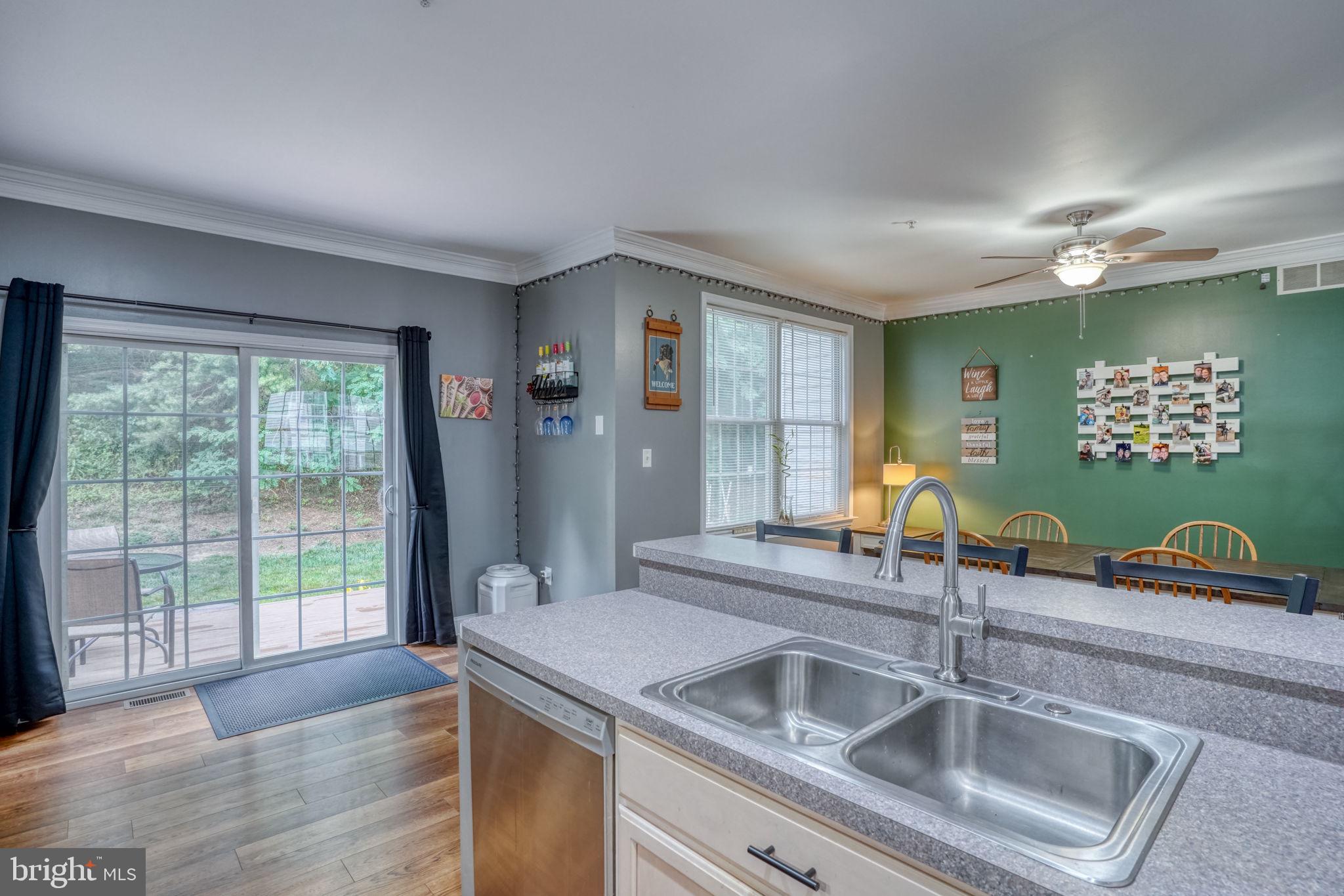 CHESAPEAKE CLUB CONDOS - Residential
