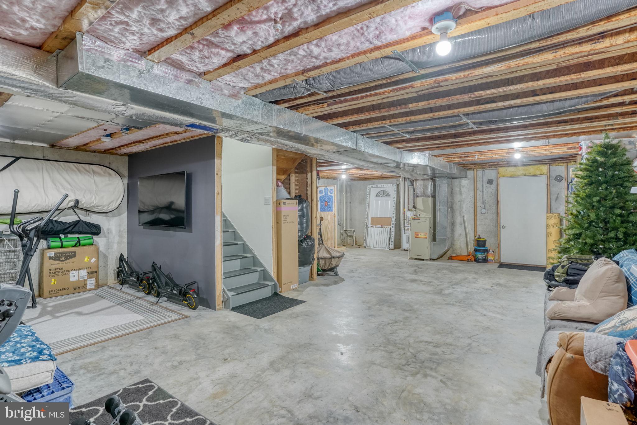 CHESAPEAKE CLUB CONDOS - Residential