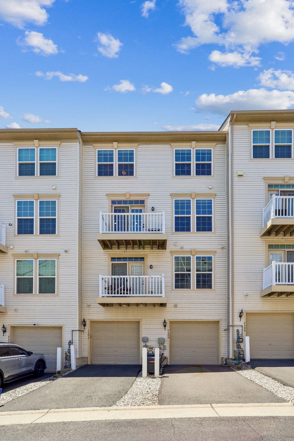 SOMERSET CONDO - Residential