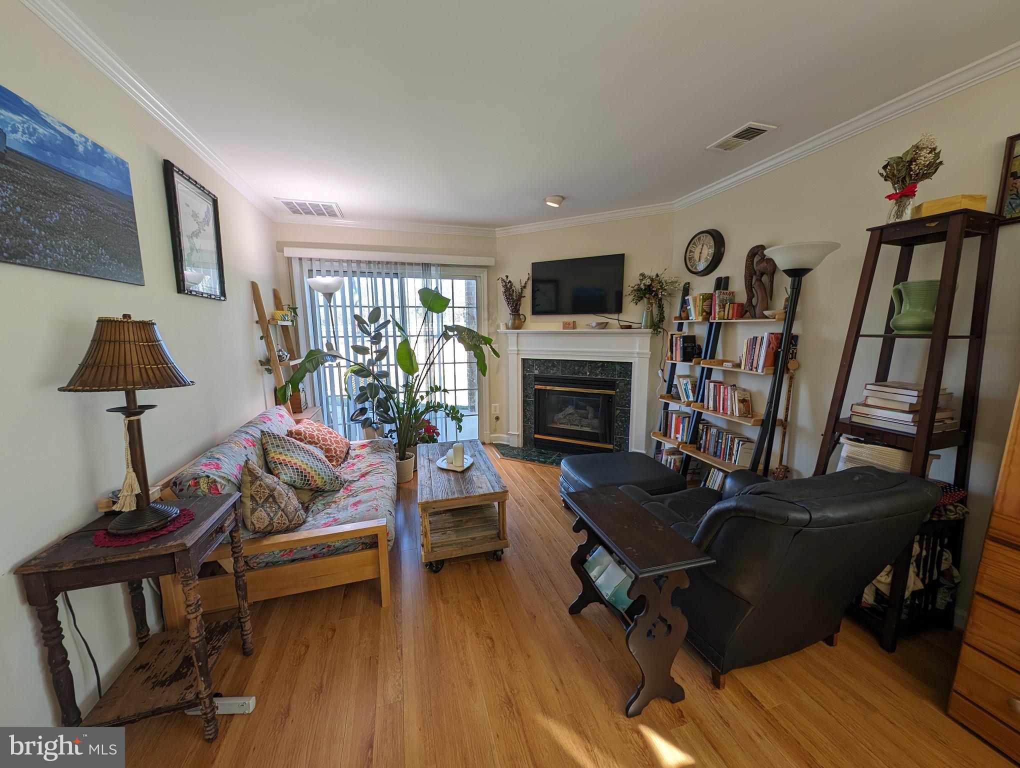 FALLS STATION - Residential Lease
