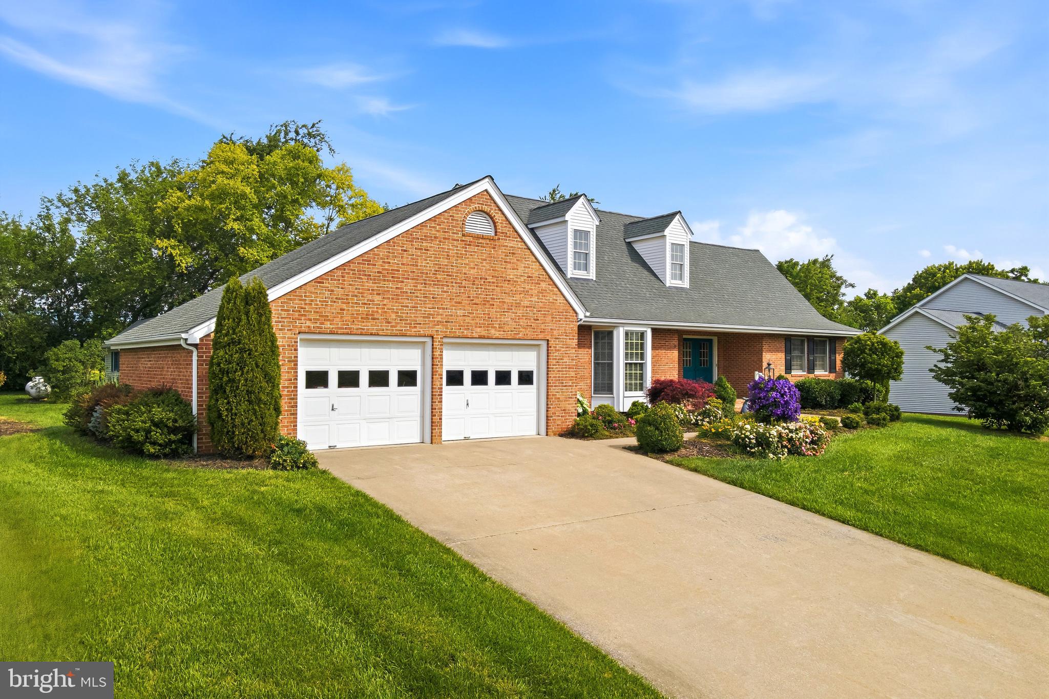 EPARD ESTATES - Residential
