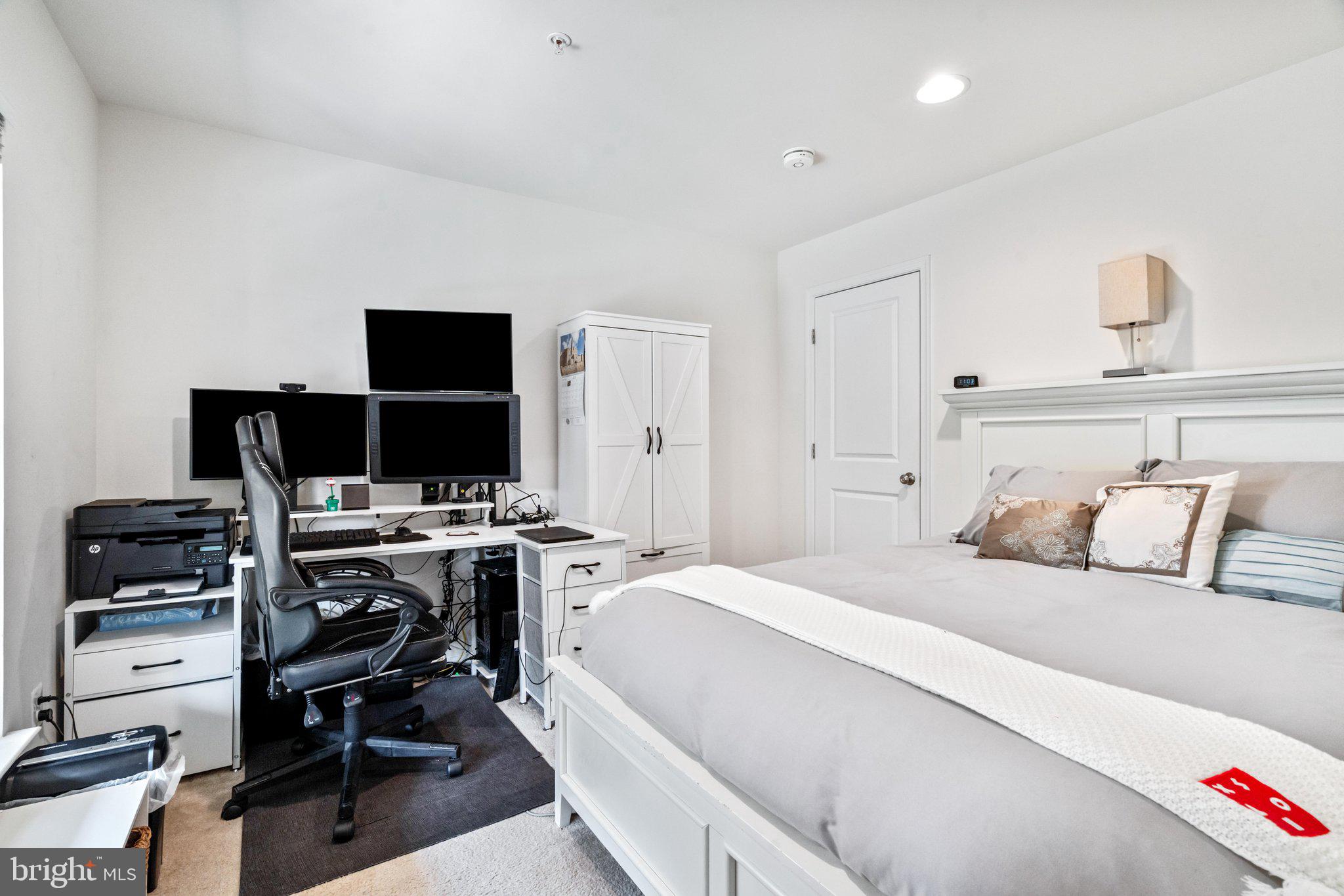 TALLYN RIDGE - Residential