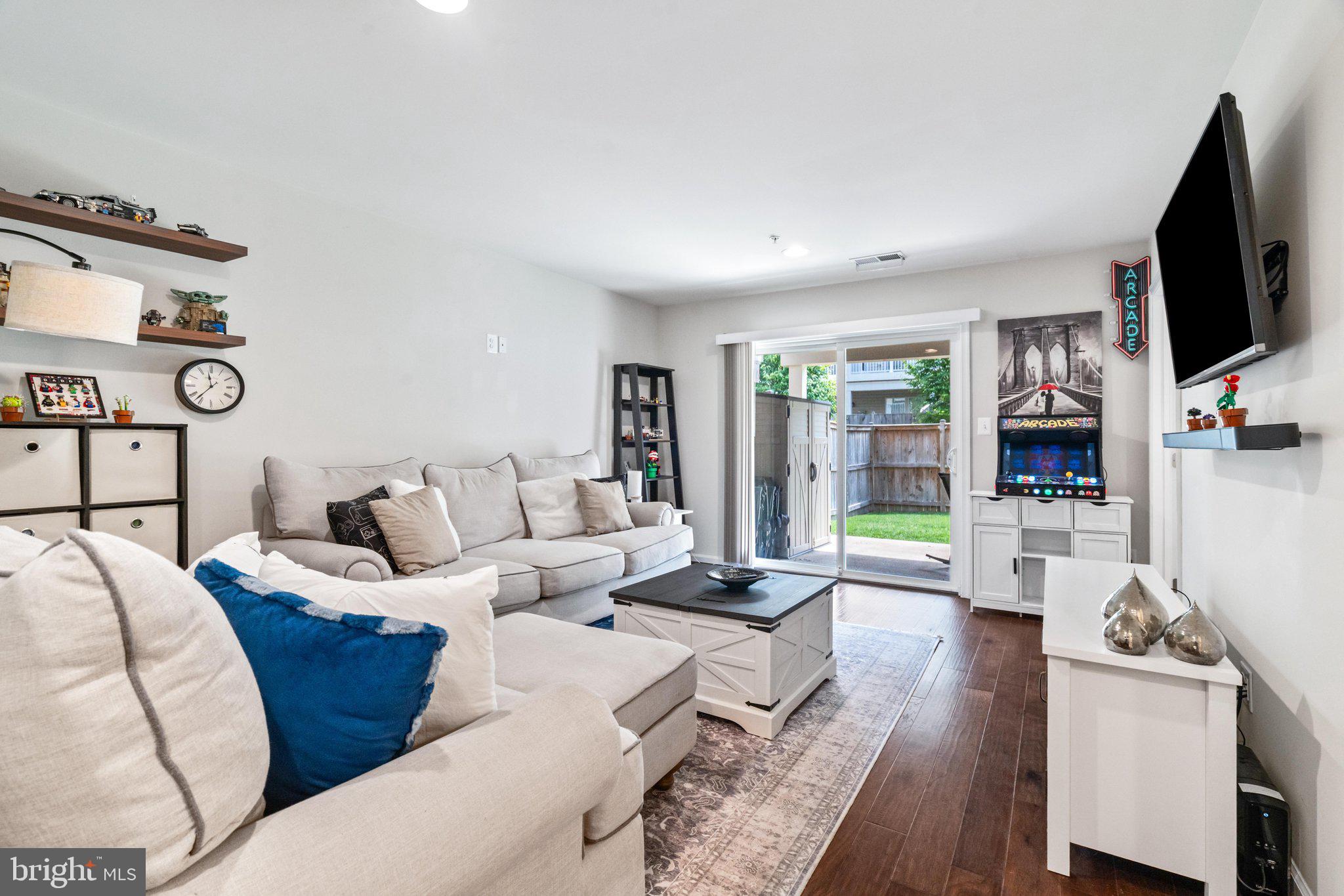 TALLYN RIDGE - Residential