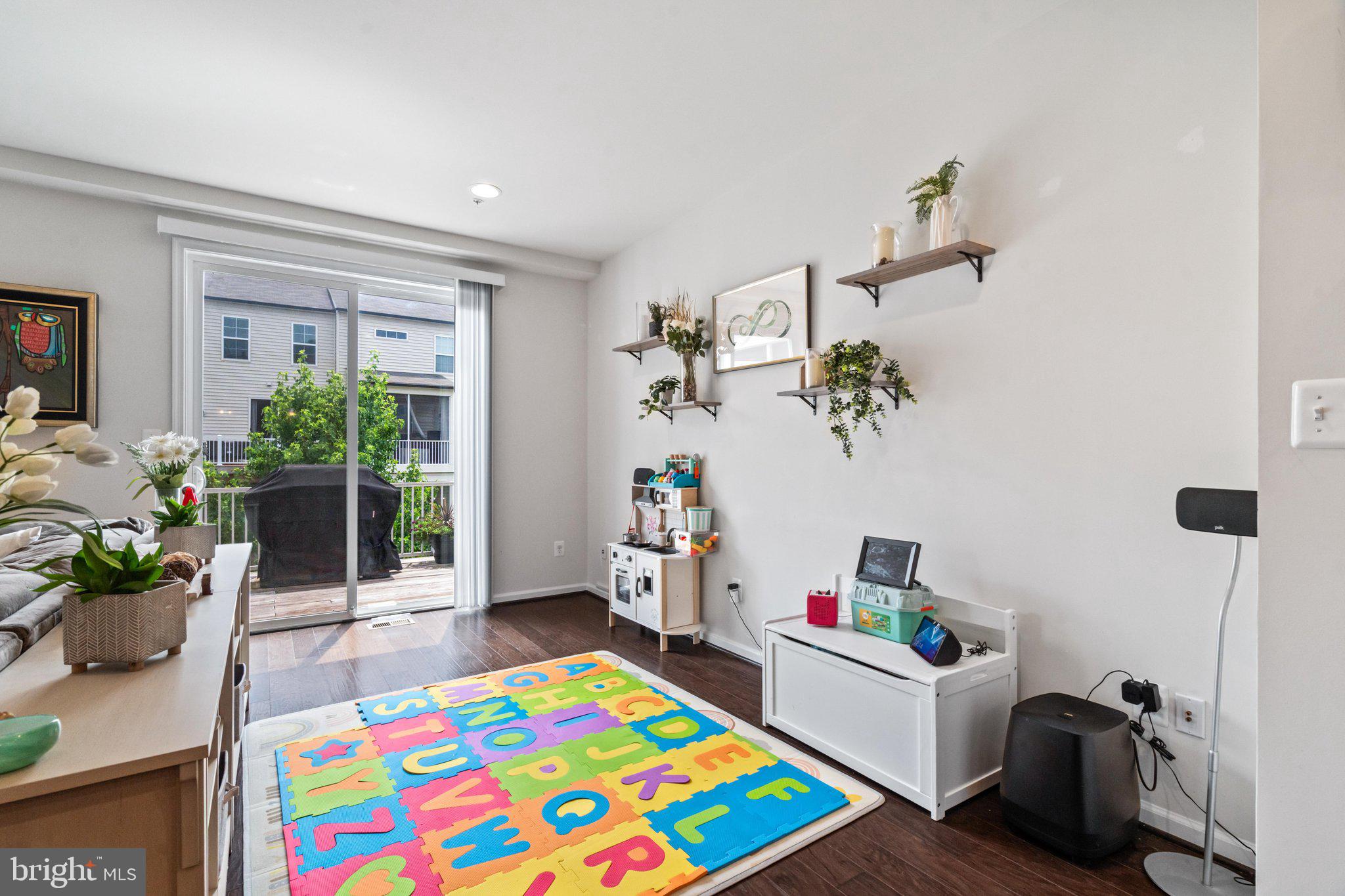 TALLYN RIDGE - Residential