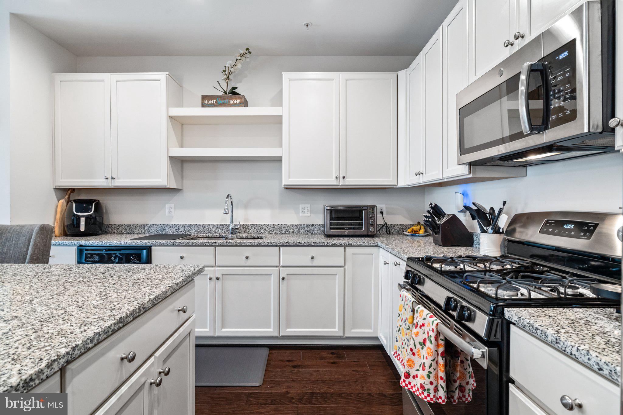 TALLYN RIDGE - Residential