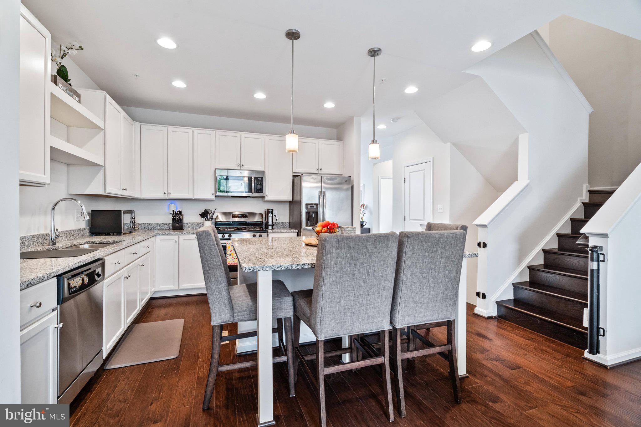 TALLYN RIDGE - Residential