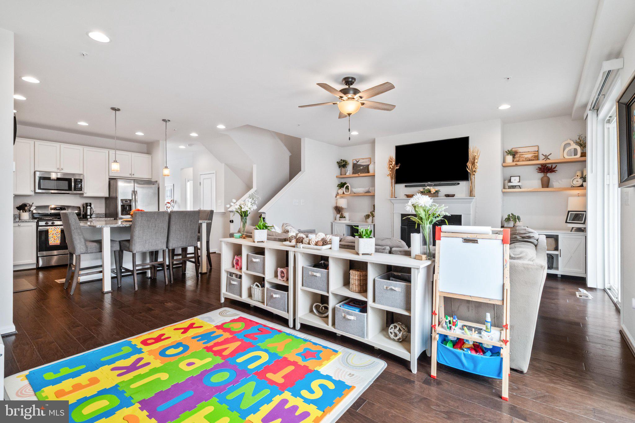TALLYN RIDGE - Residential