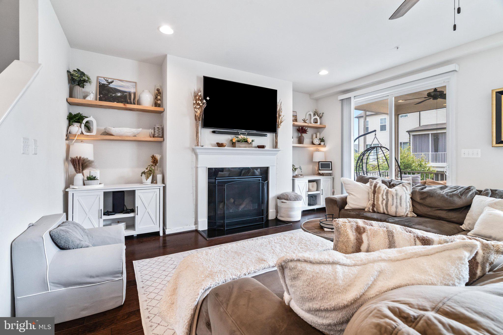 TALLYN RIDGE - Residential
