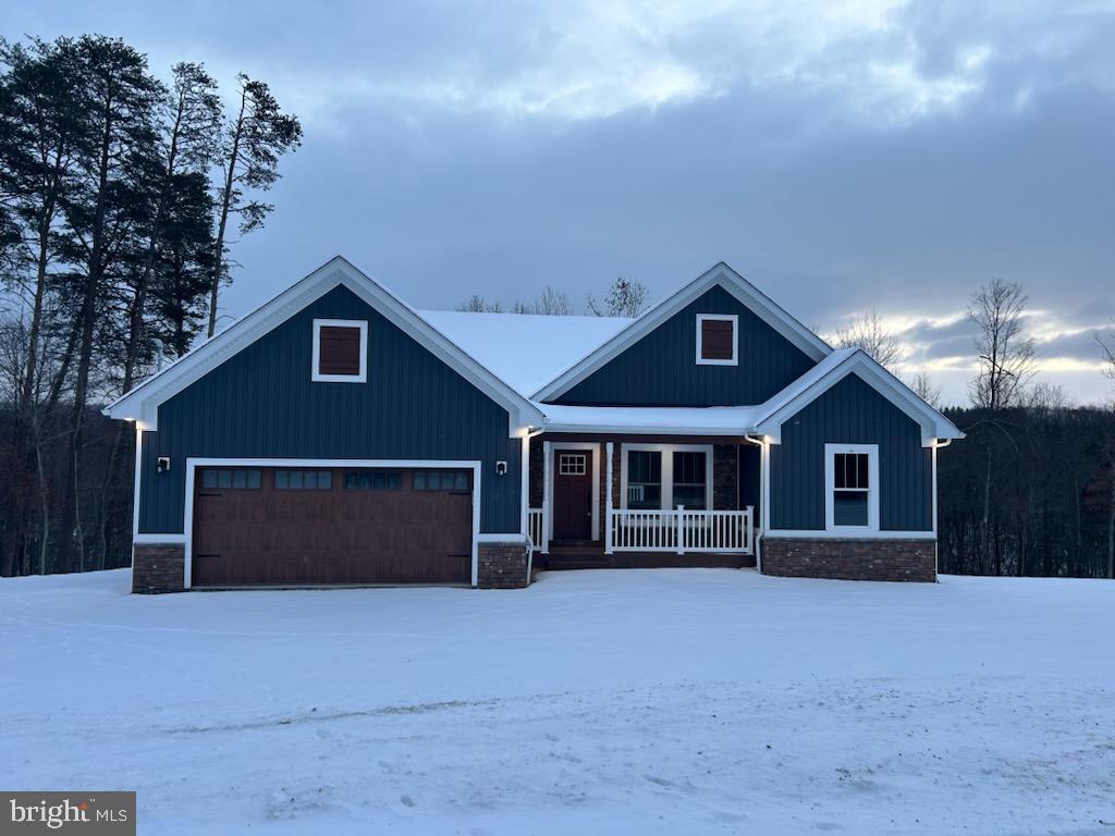NEW CONSTRUCTION in the beautiful Berkeley Springs, WV!
If you were dreaming of moving to the mountains of West Virginia while being close to the city of Winchester, VA. Here is your opportunity!
Great location for primary residence or weekend/holiday getaway home. 
Ready-Move in new Rancher with beautiful scenic views,  open concept home in a quiet neighborhood, 3BD/2BA, with a modern kitchen and a deck!
Tour this model to see if you want a custom like this one or one built just for you!
