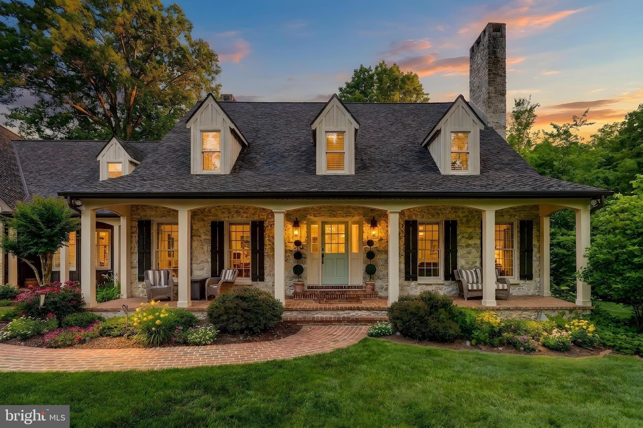 MANOR WOODS - Residential