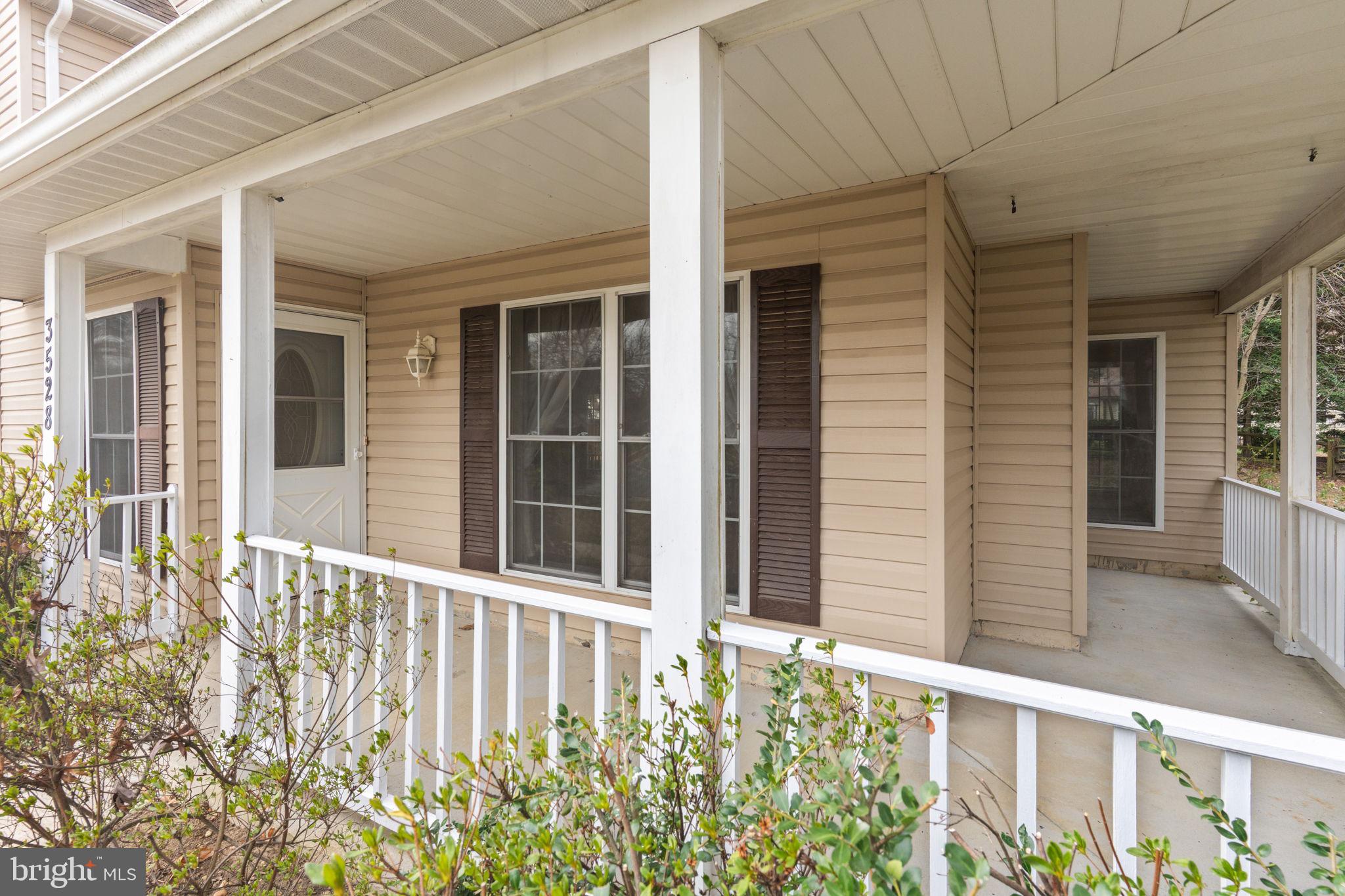 ST CHARLES HUNTINGTON - Residential Lease