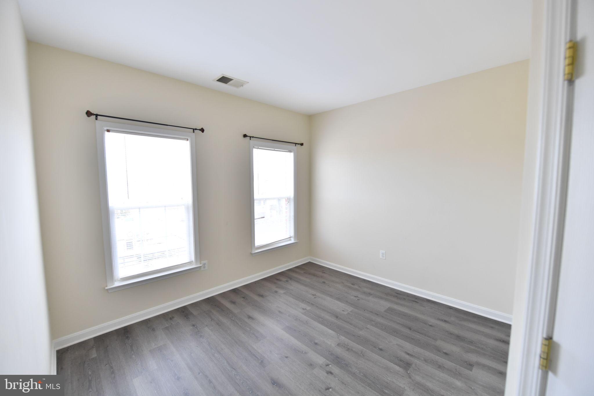AMBERLEIGH - Residential Lease