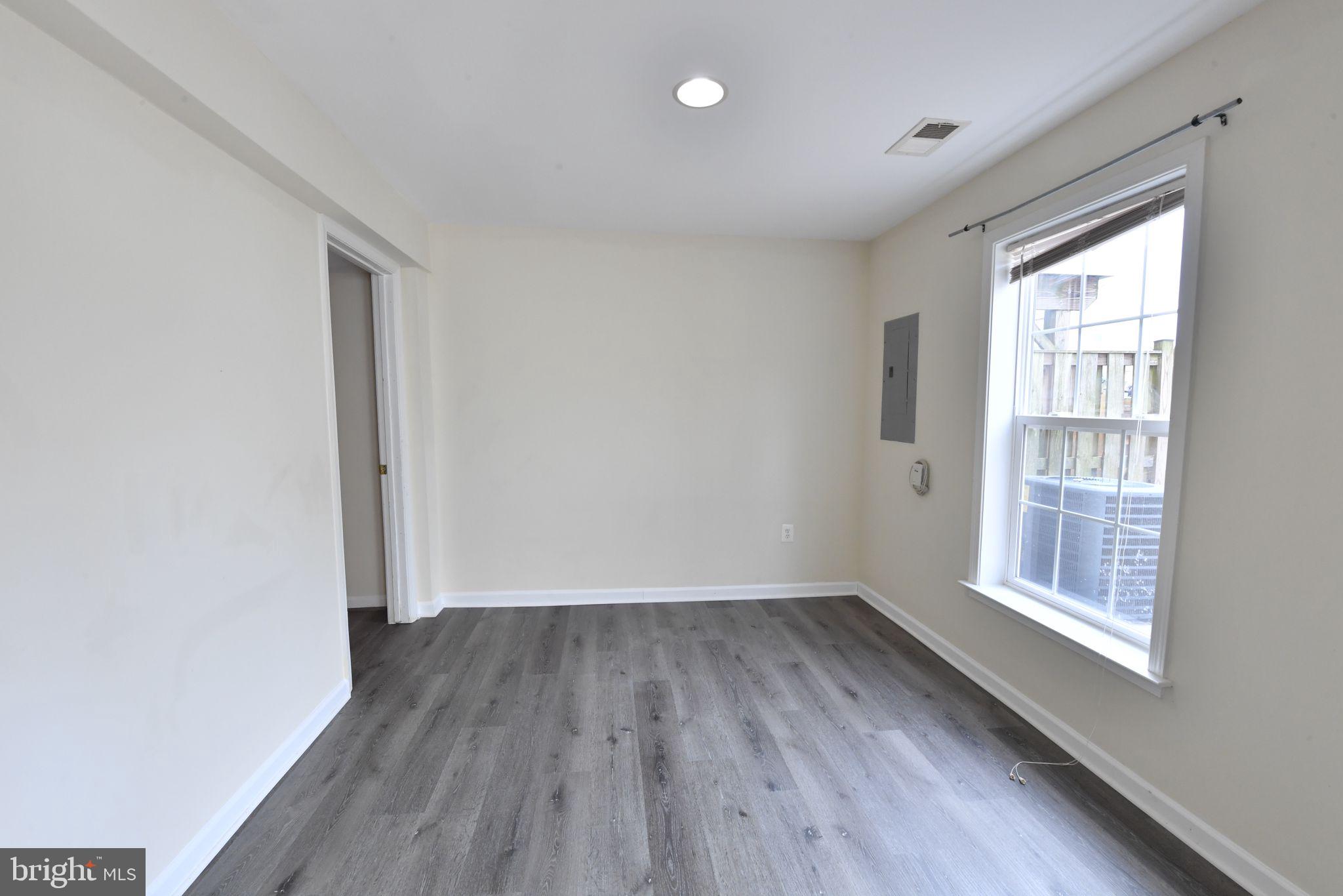 AMBERLEIGH - Residential Lease