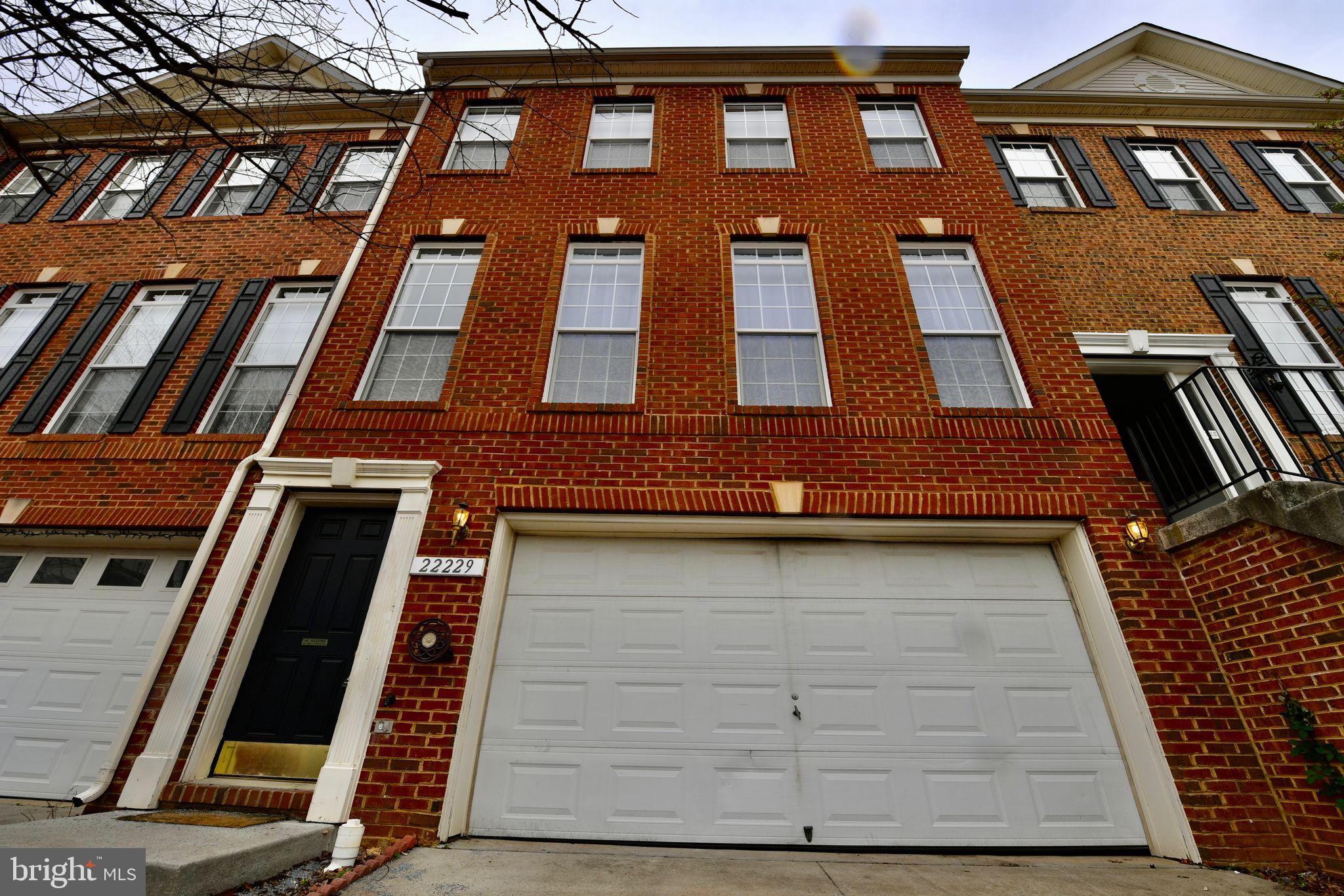 AMBERLEIGH - Residential Lease
