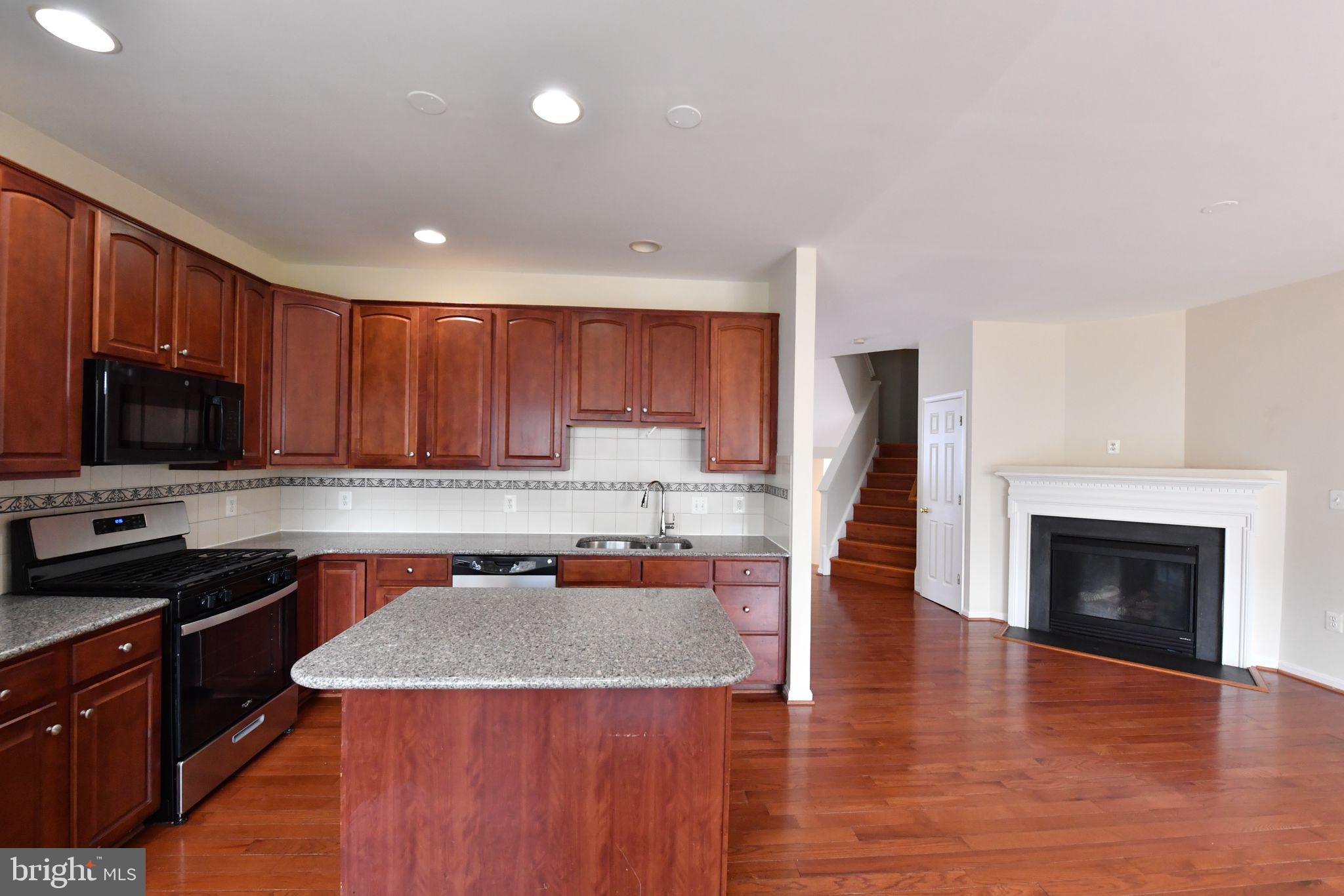 AMBERLEIGH - Residential Lease