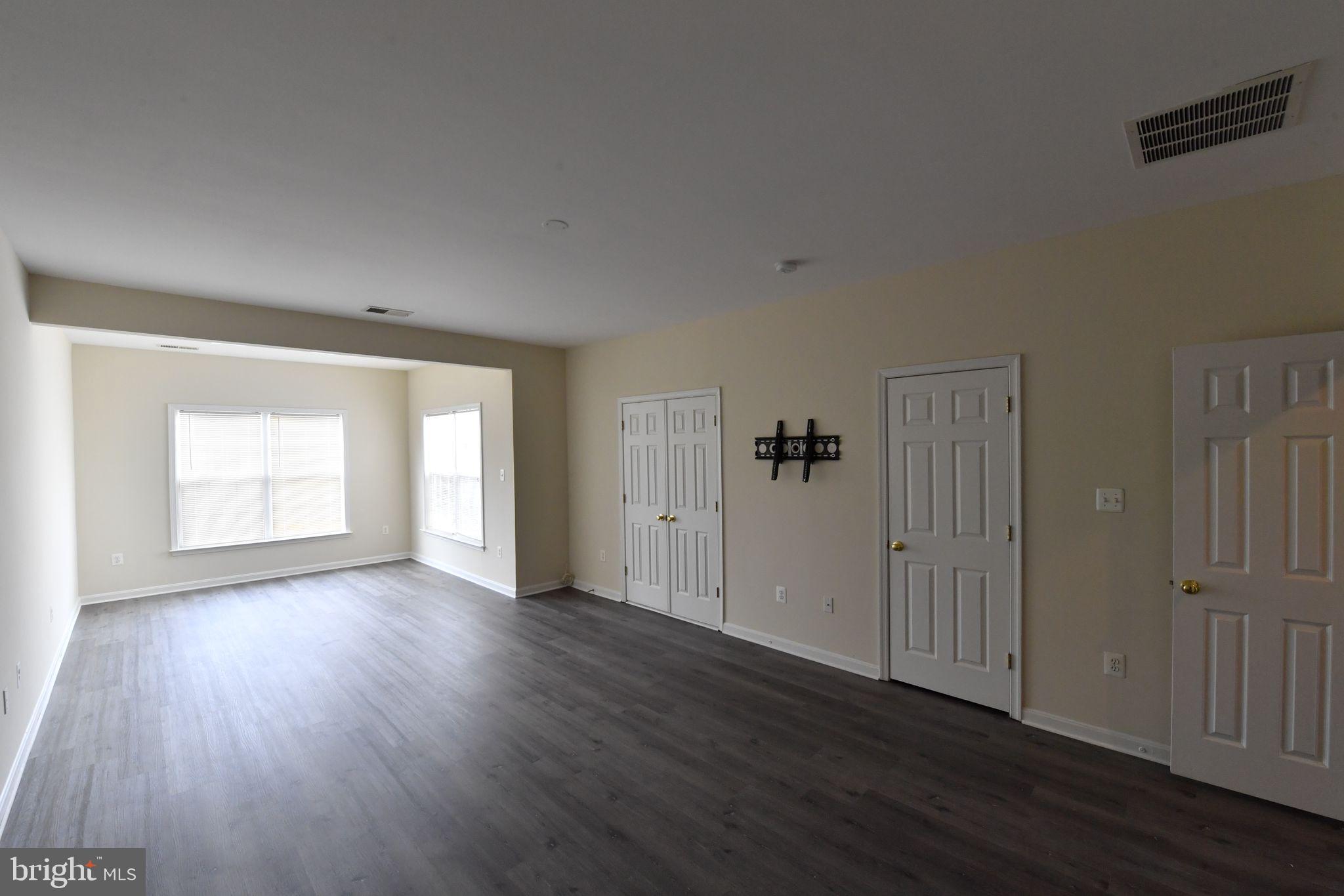 AMBERLEIGH - Residential Lease