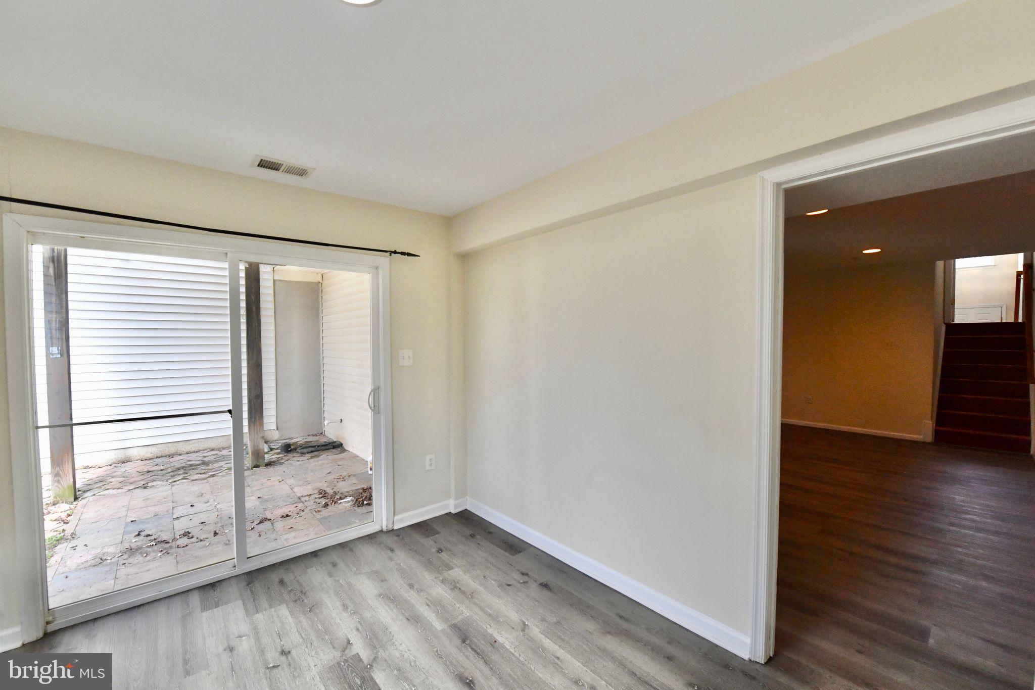AMBERLEIGH - Residential Lease