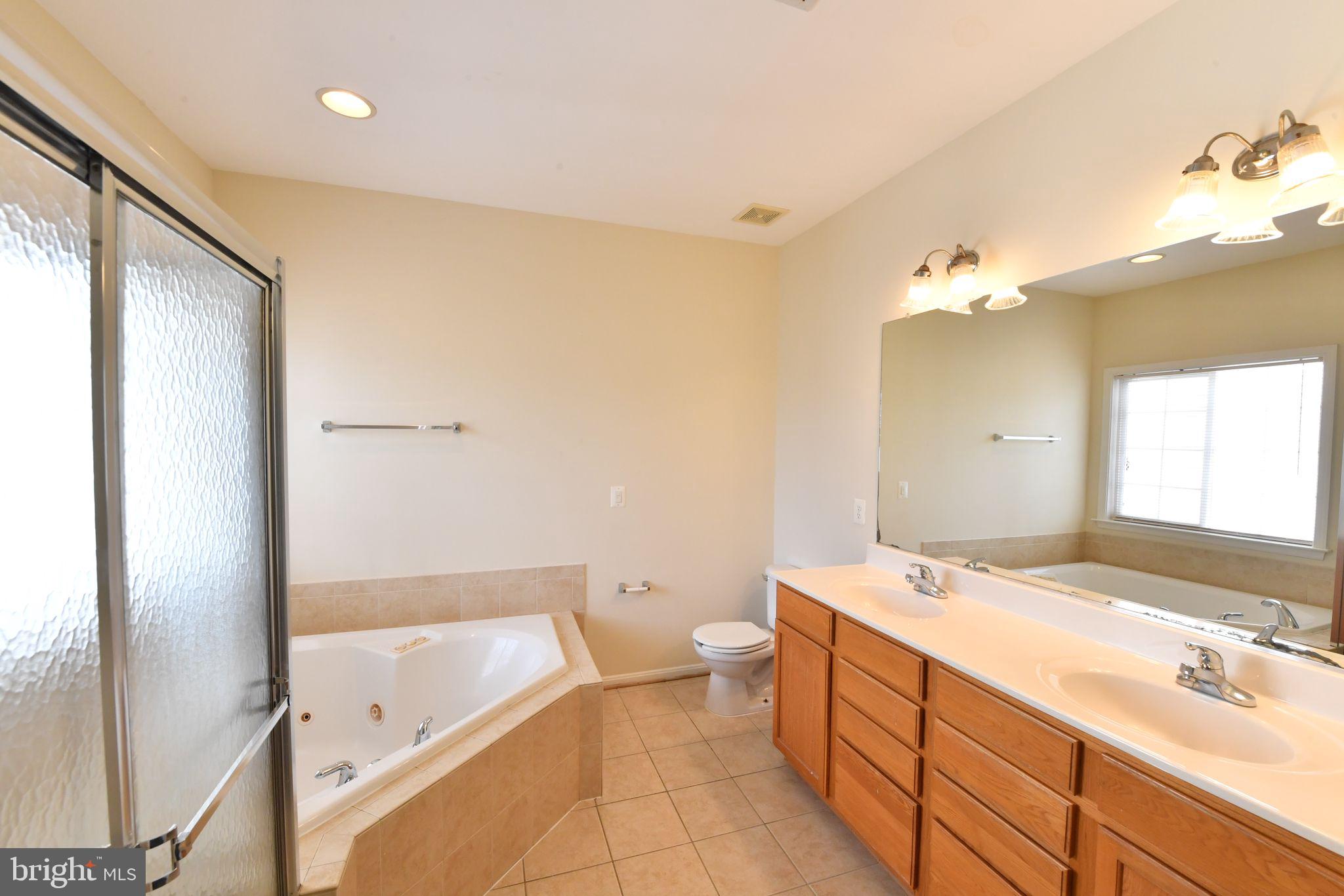 AMBERLEIGH - Residential Lease