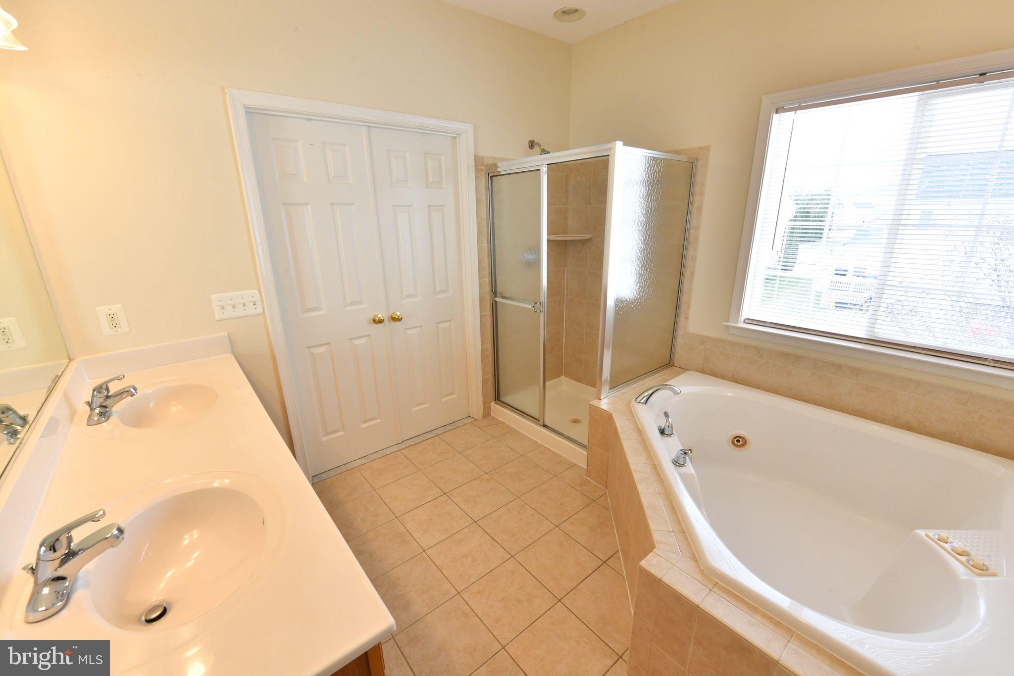 AMBERLEIGH - Residential Lease