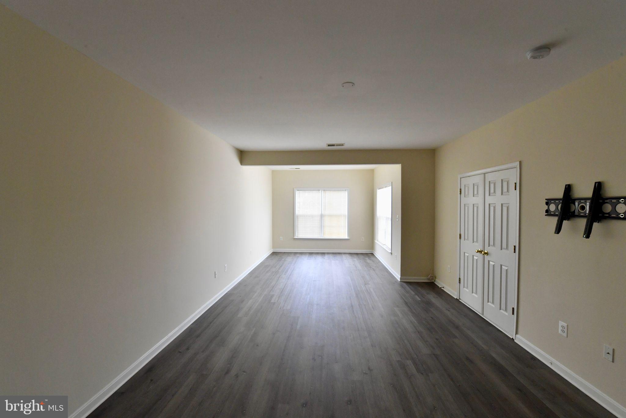 AMBERLEIGH - Residential Lease