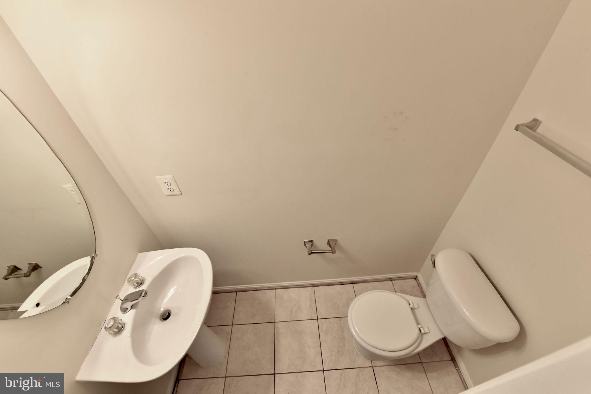 AMBERLEIGH - Residential Lease