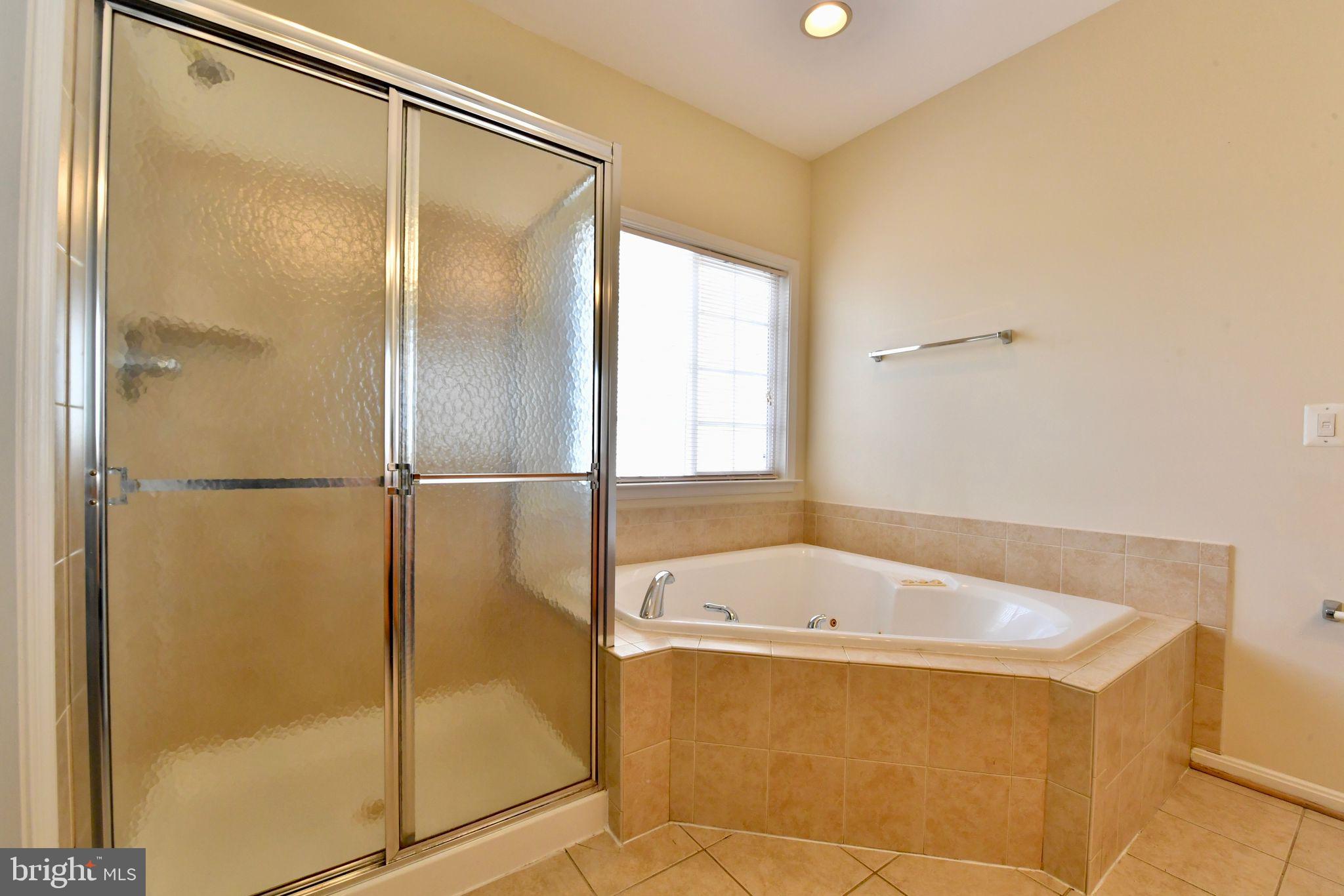 AMBERLEIGH - Residential Lease