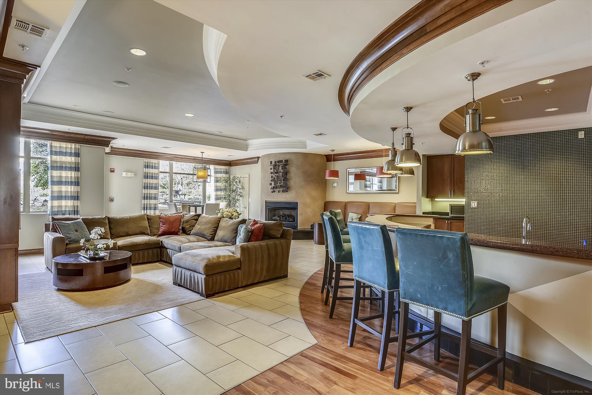 SAVOY AT RESTON TOWN CENTER - Residential Lease