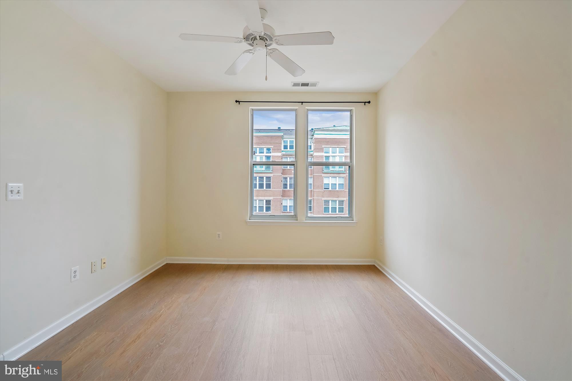 SAVOY AT RESTON TOWN CENTER - Residential Lease