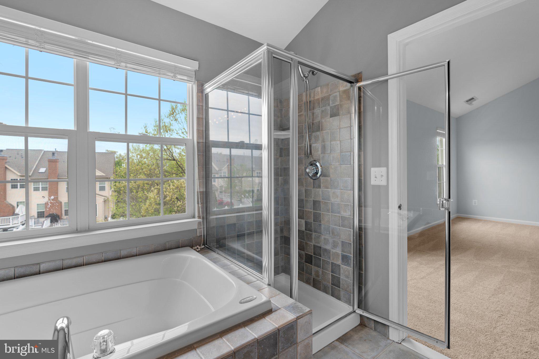 BELMONT COUNTRY CLUB - Residential