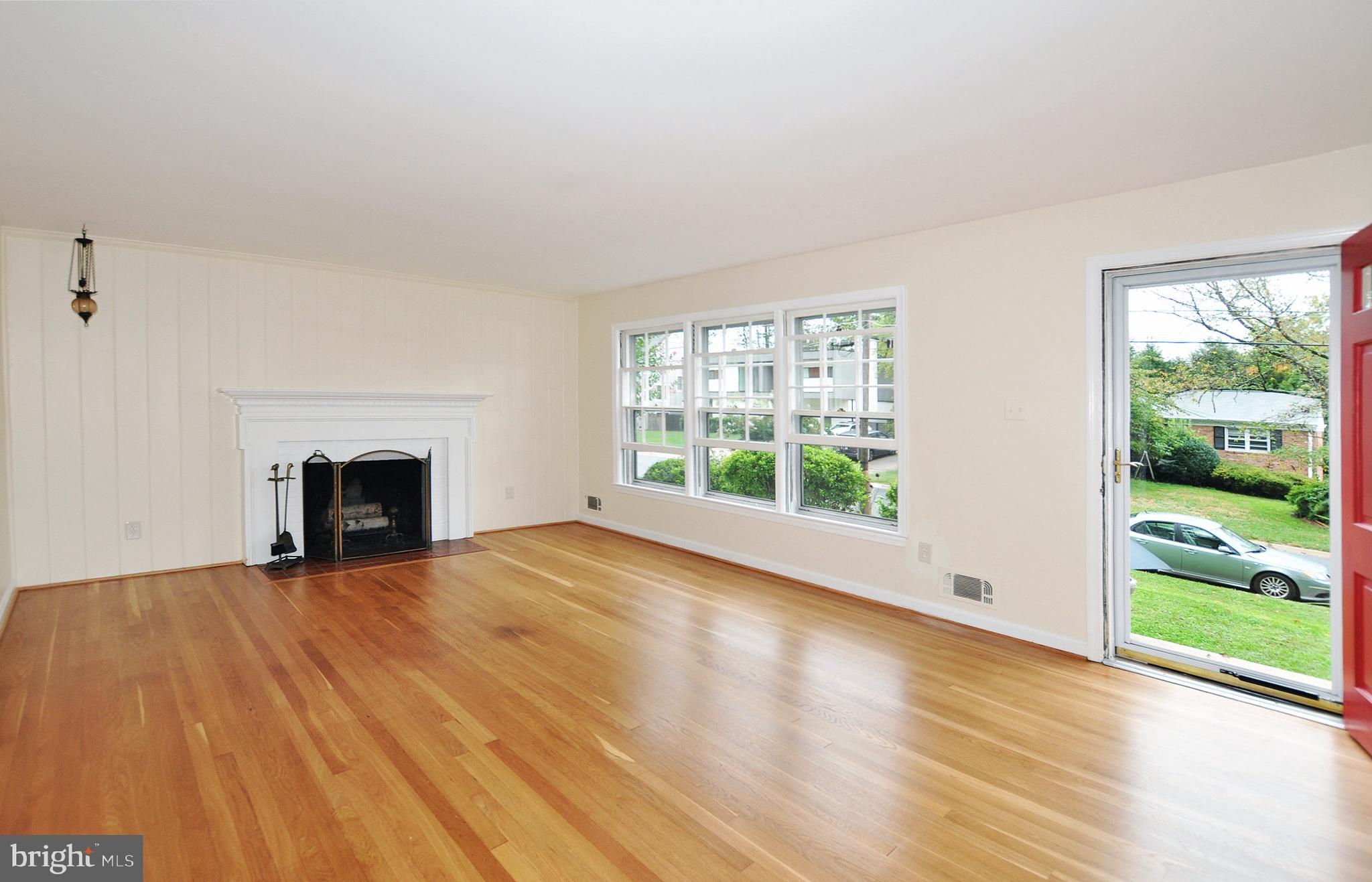 OAKWOOD KNOLLS - Residential