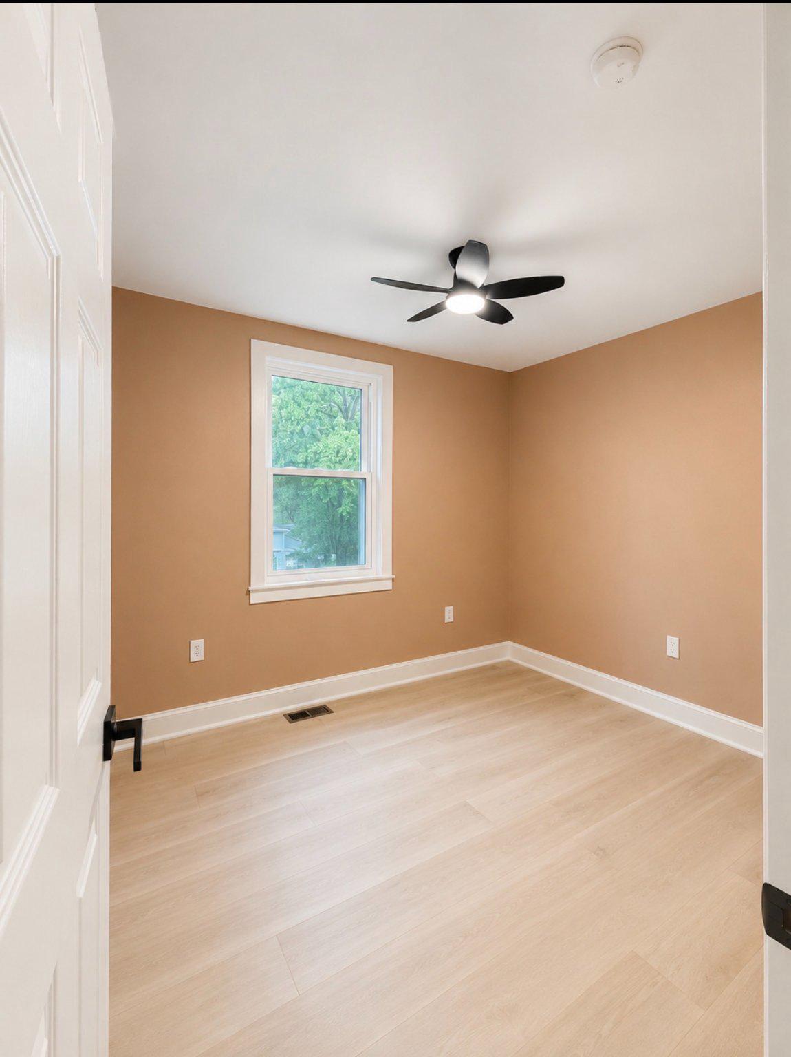 ELMWOOD PARK - Residential