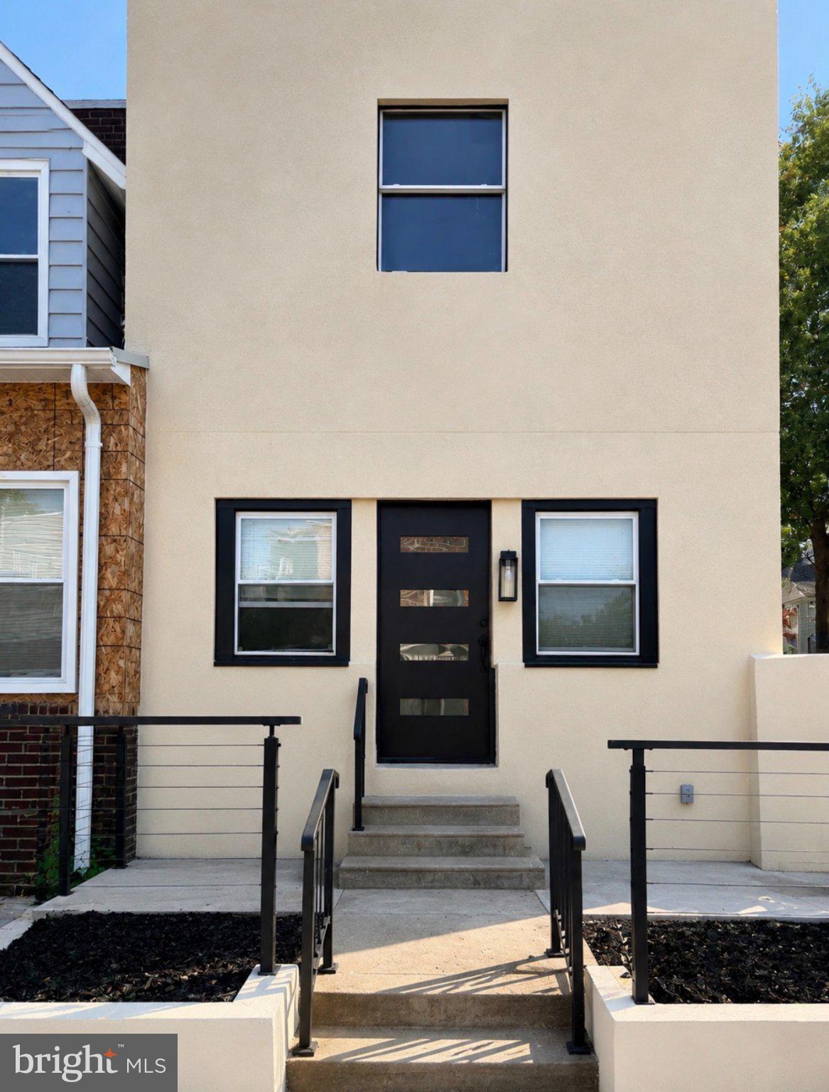 ELMWOOD PARK - Residential