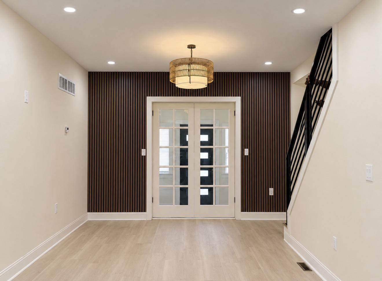 ELMWOOD PARK - Residential