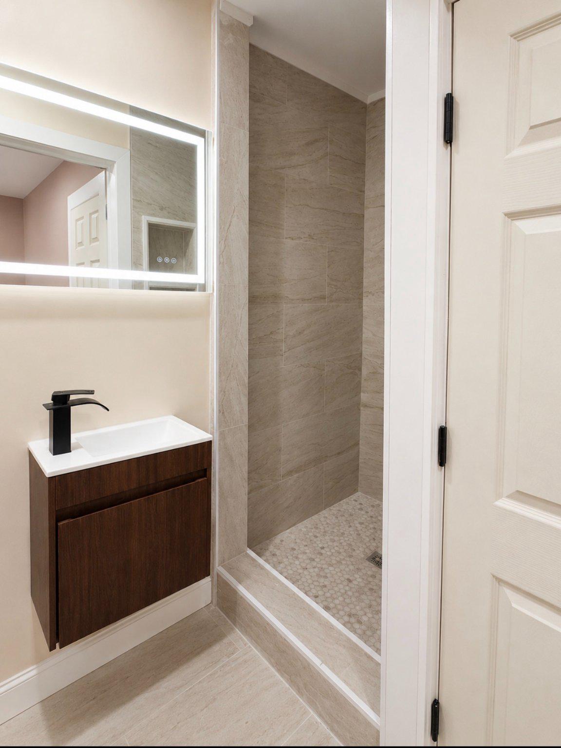 ELMWOOD PARK - Residential