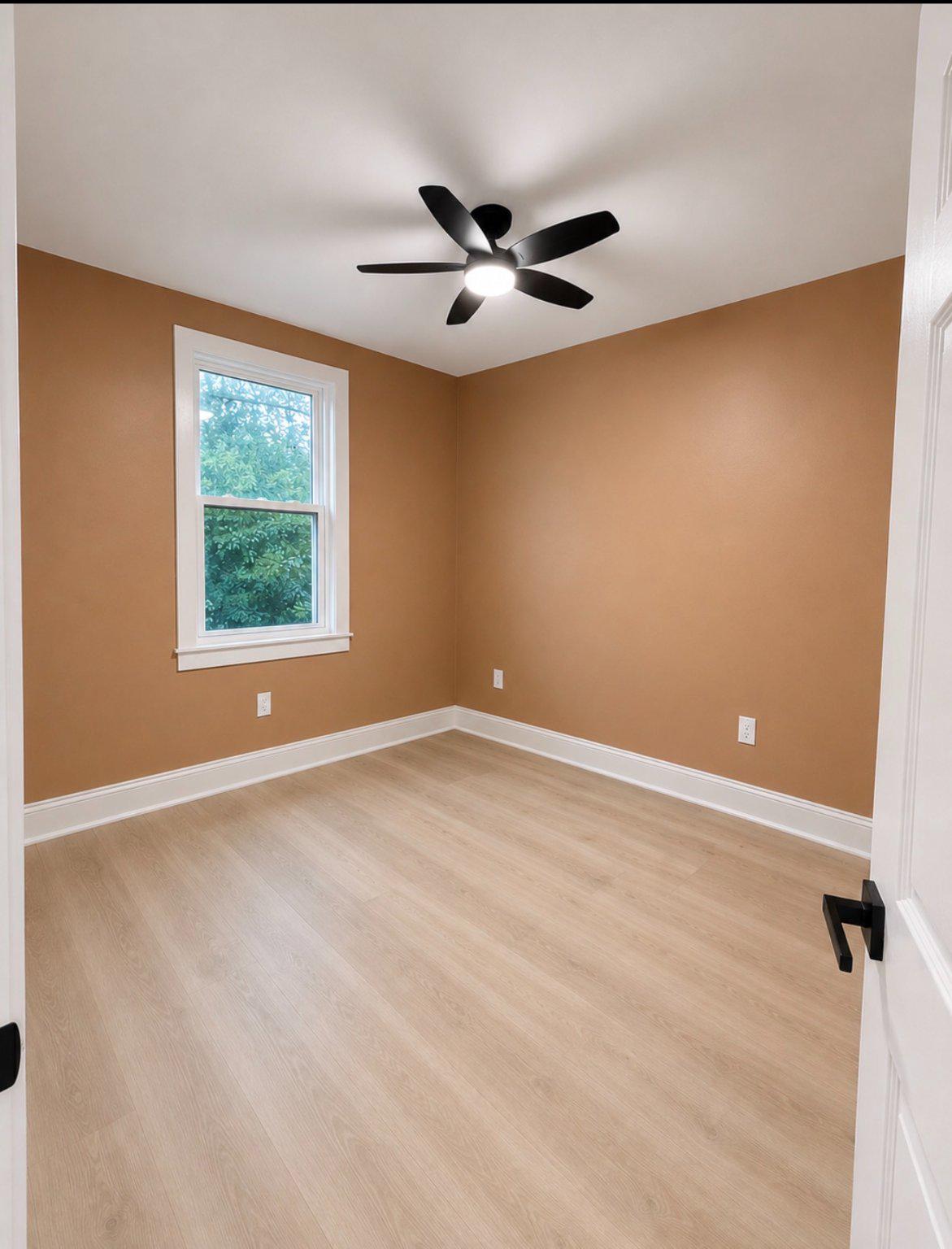 ELMWOOD PARK - Residential