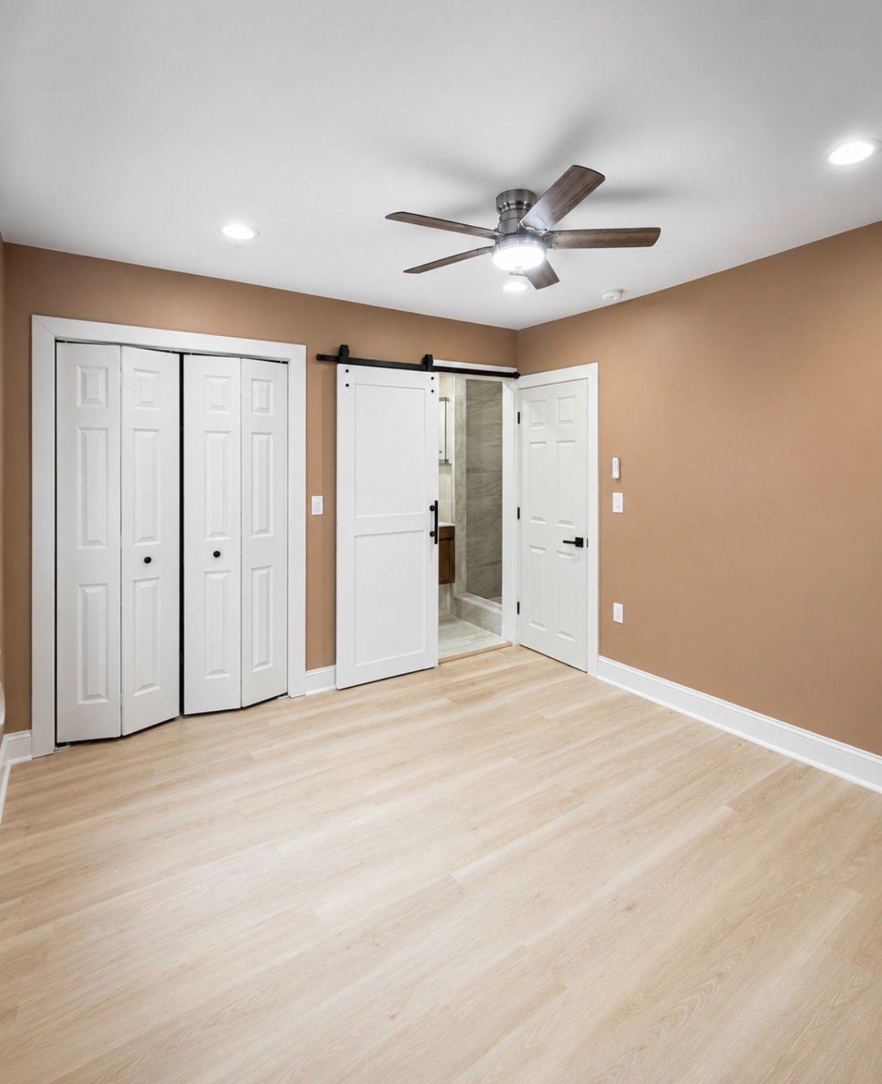 ELMWOOD PARK - Residential