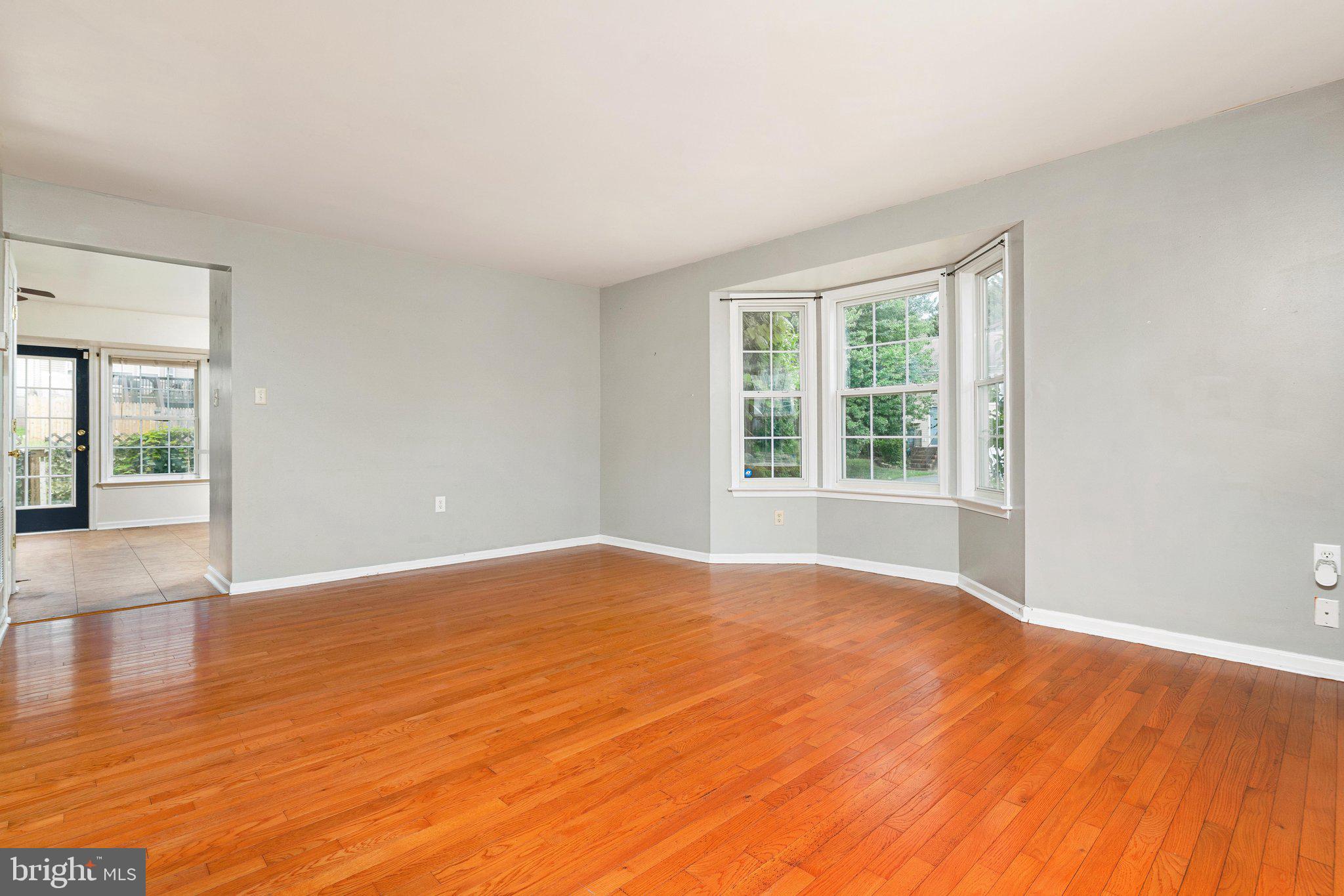 LAUREL RIDGE - Residential