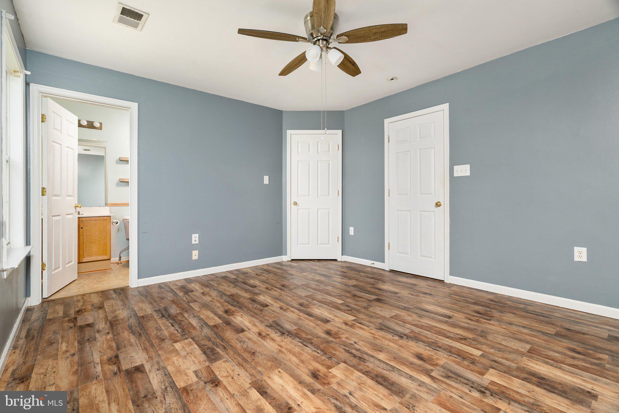 LAUREL RIDGE - Residential