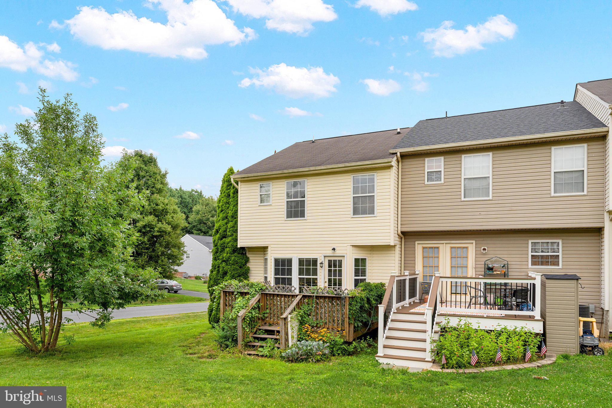 LAUREL RIDGE - Residential