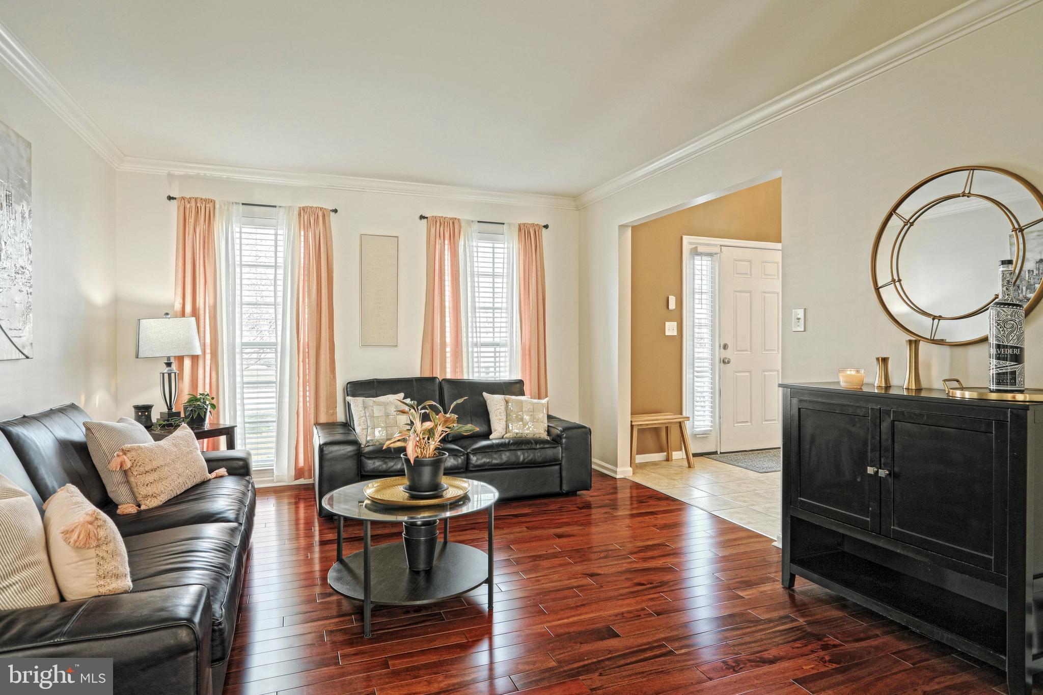 THISTLE DOWNS - Residential
