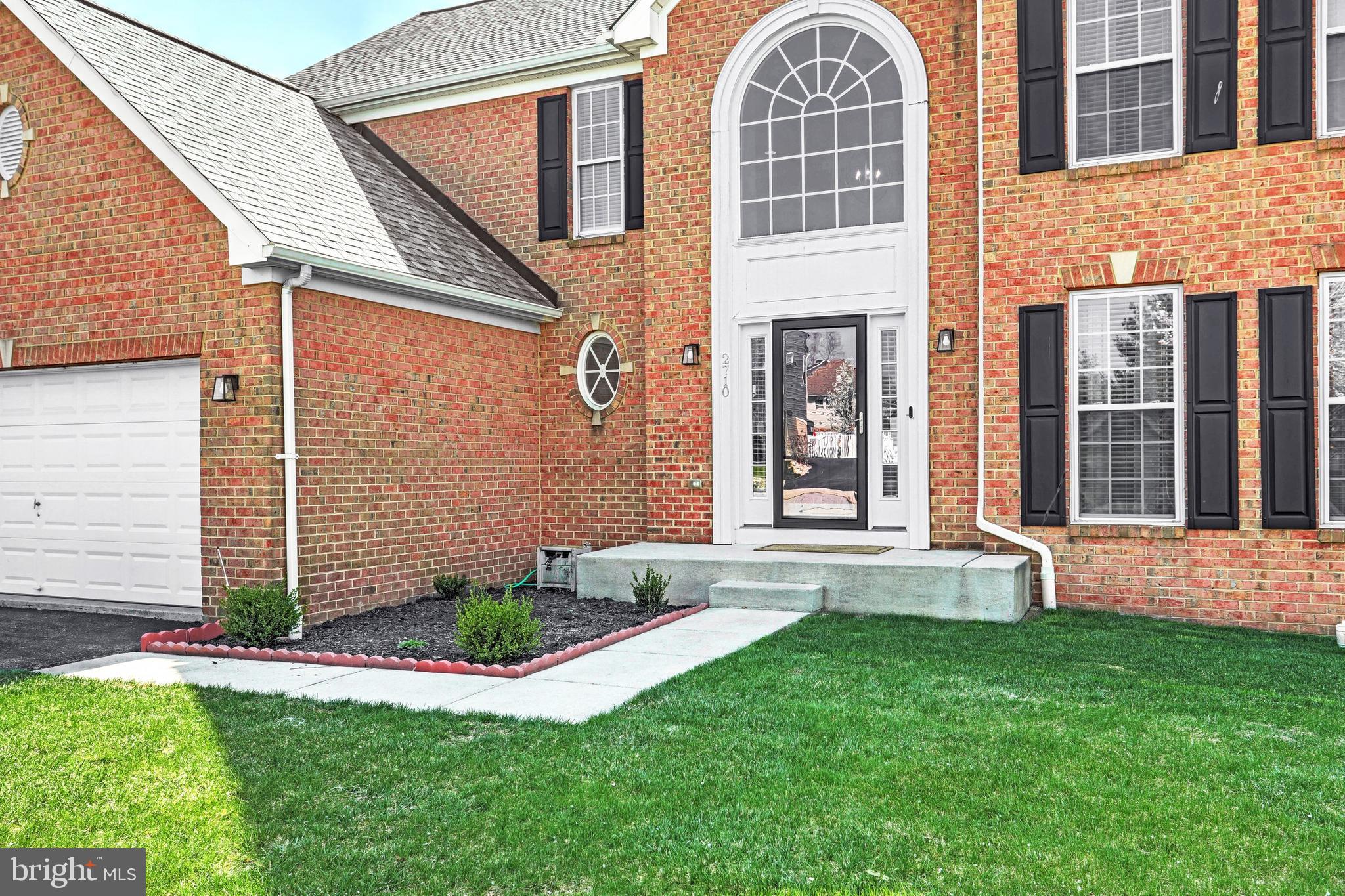 THISTLE DOWNS - Residential