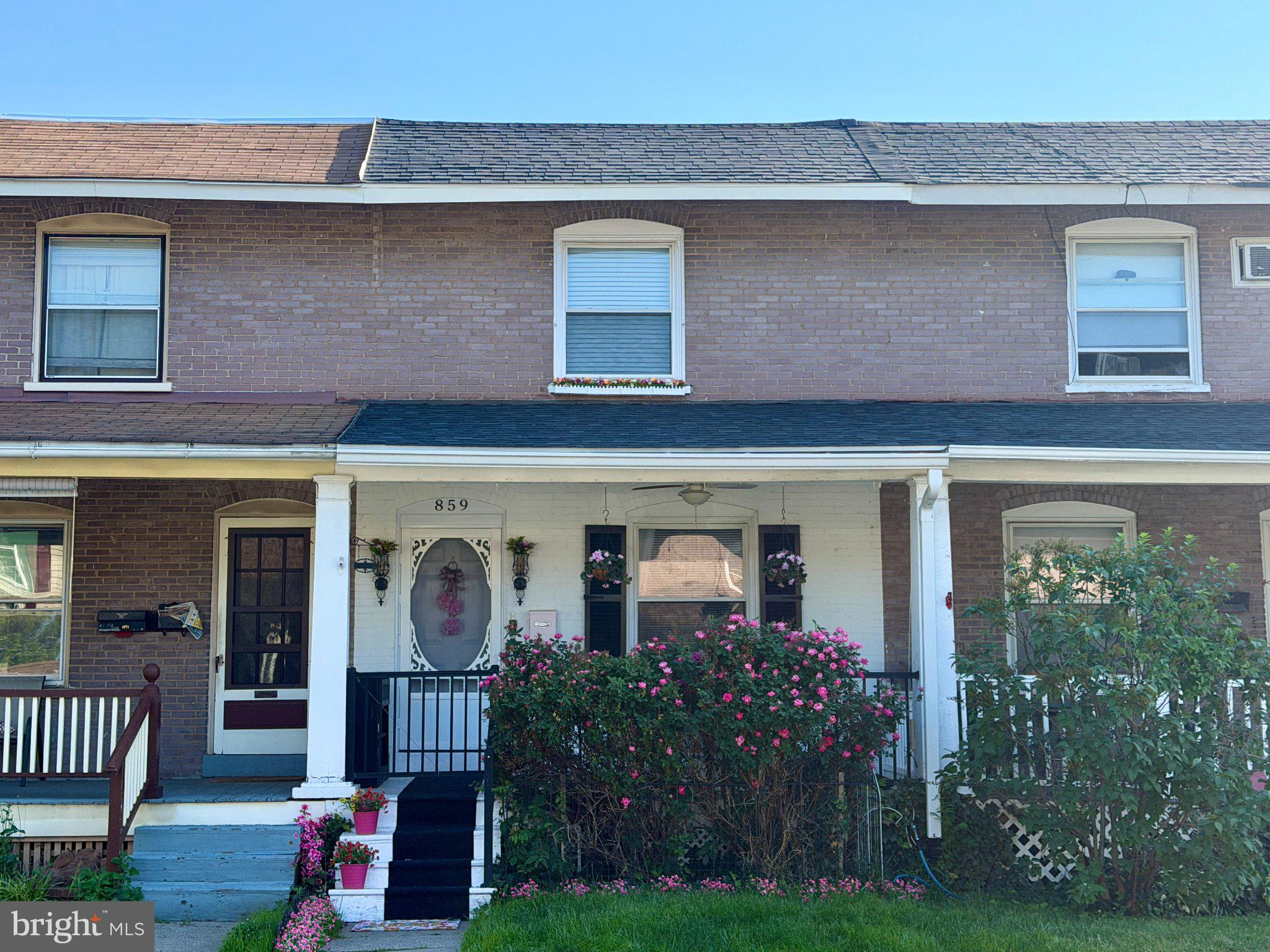 LANSDALE - Residential