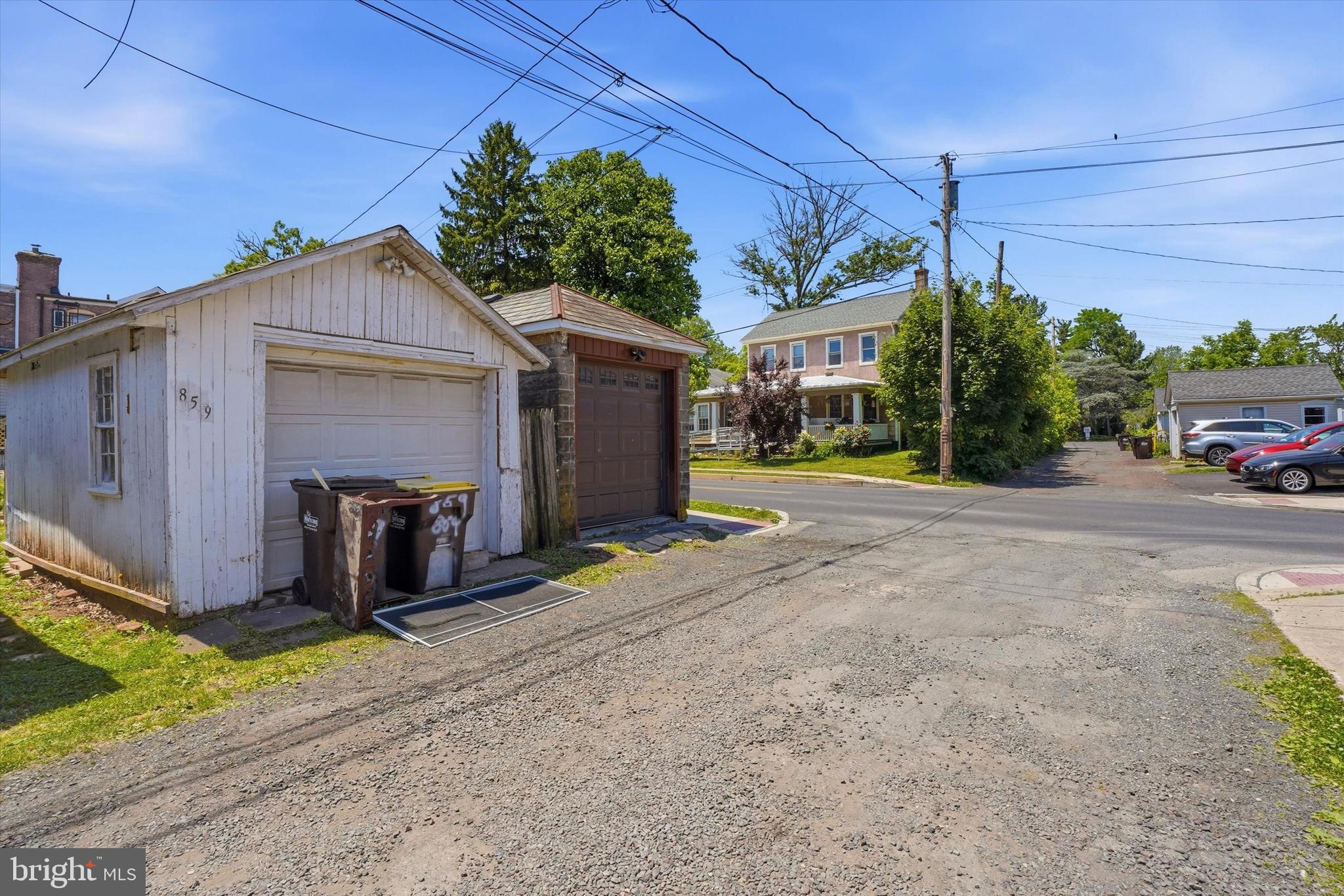 LANSDALE - Residential